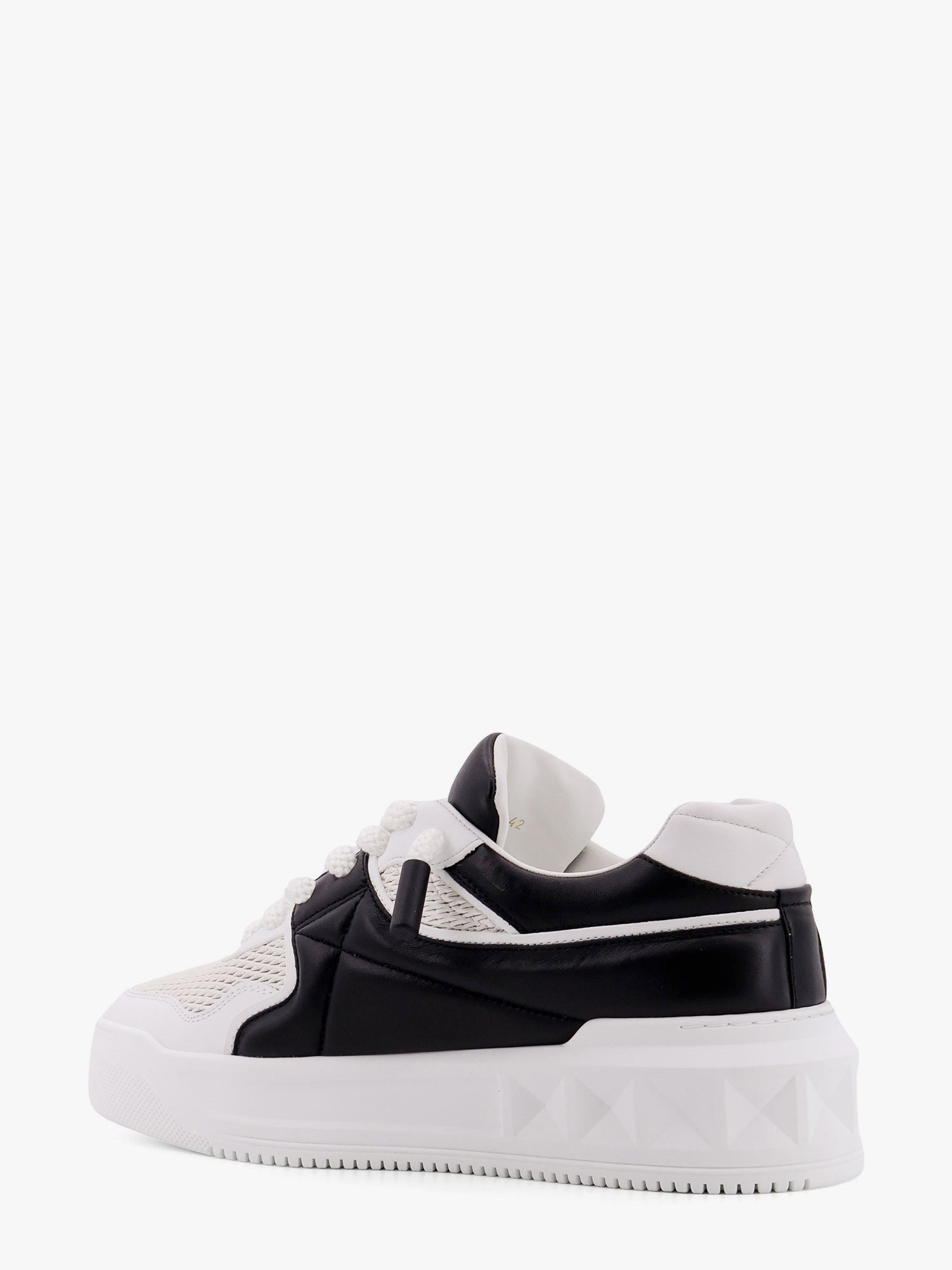 Valentino Garavani One Stud Valentino Garavani Leather Sneakers - 3