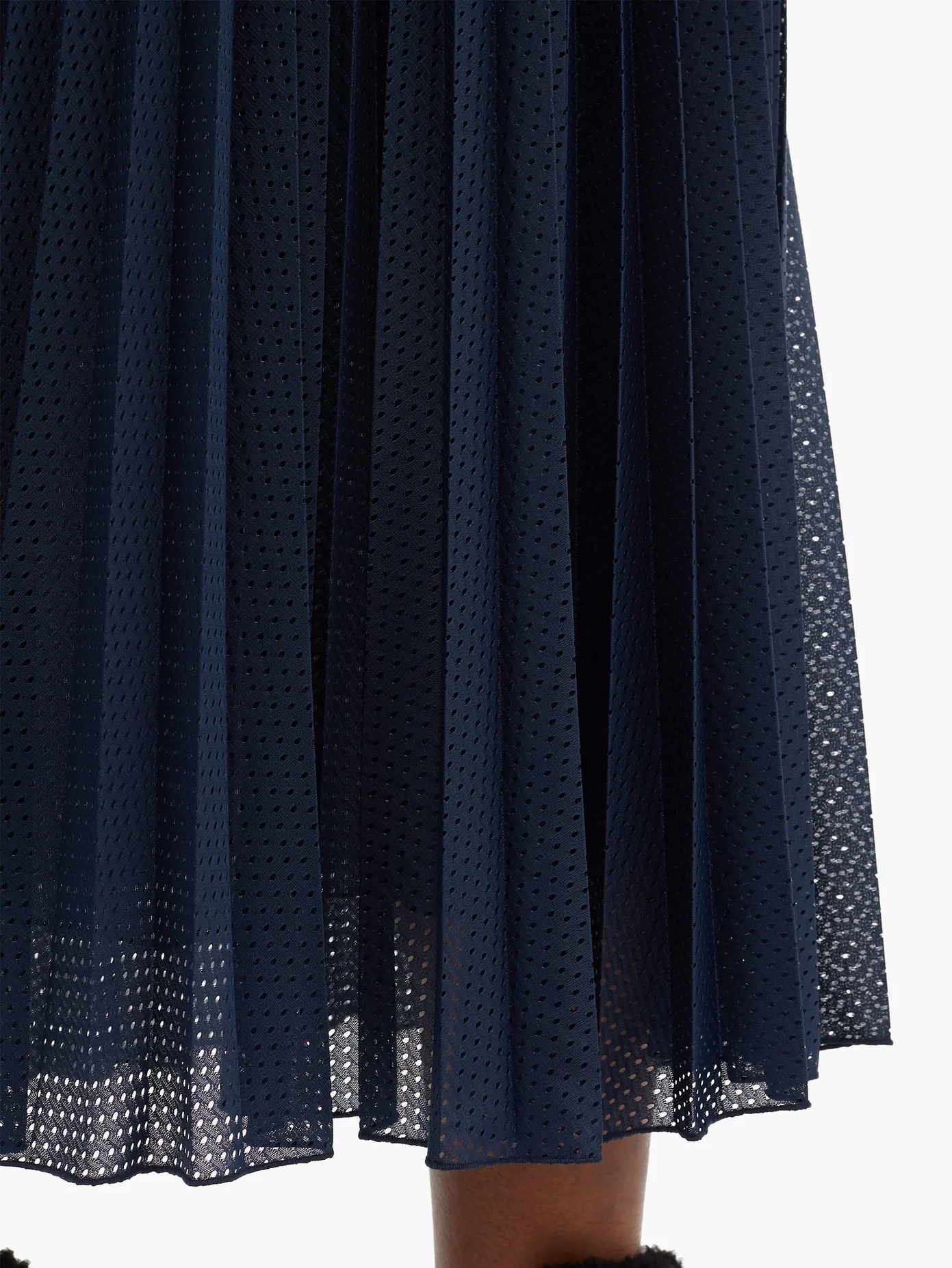 Perforated mesh pleated midi skirt - 4