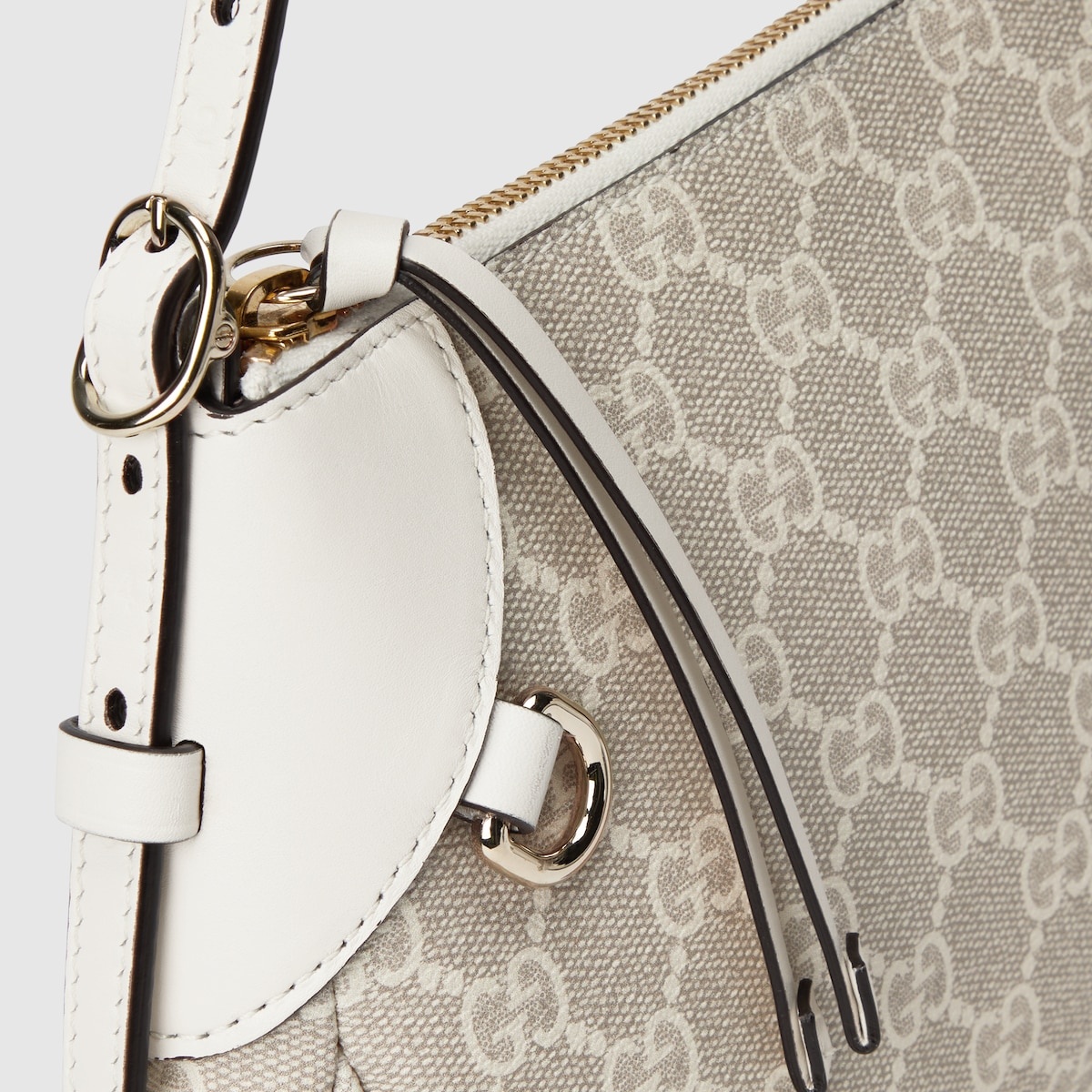 GG Emblem small shoulder bag 6