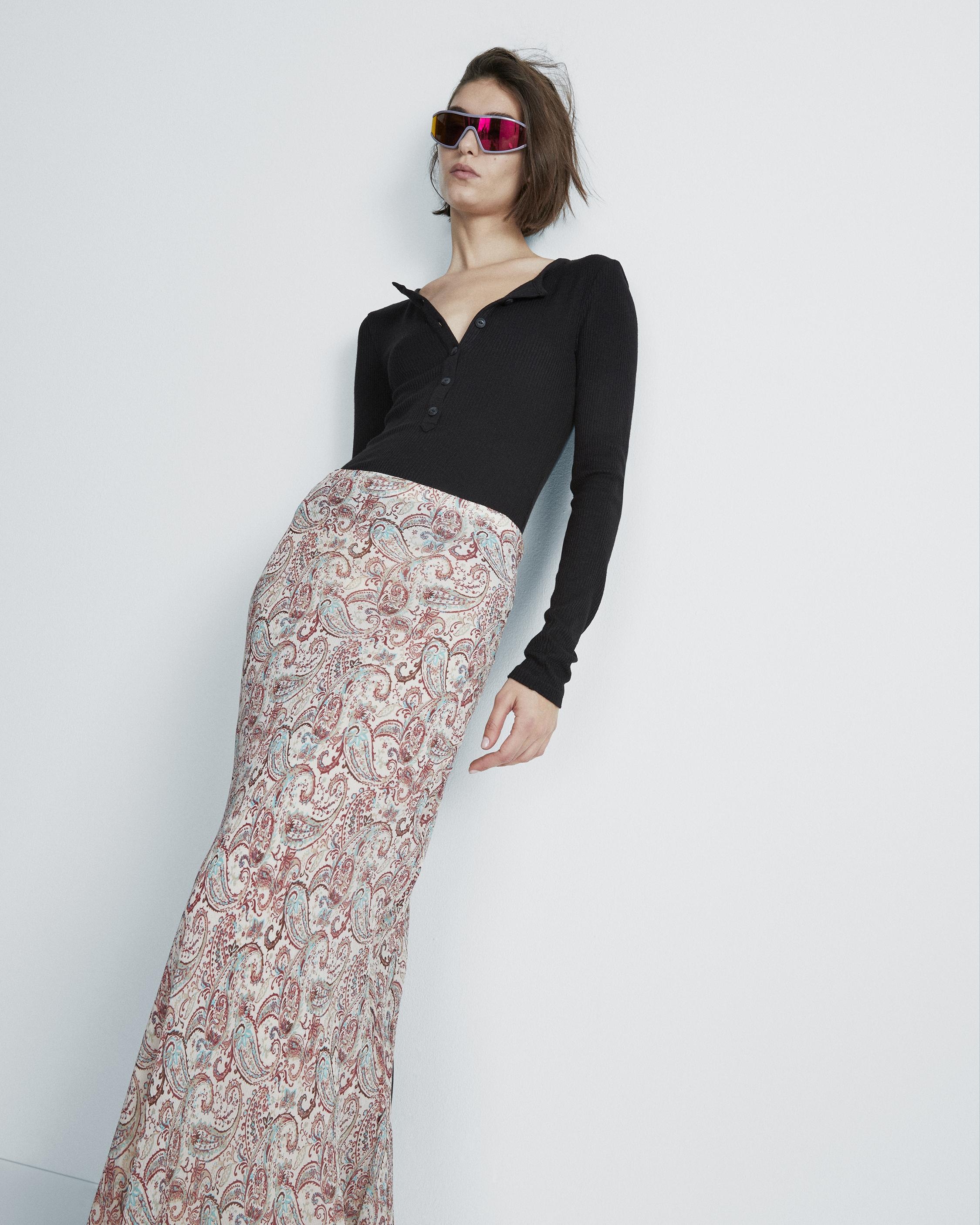 Wren Paisley Silk Skirt
Maxi Skirt - 6