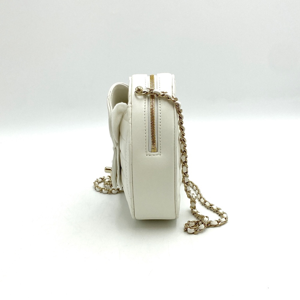 Chanel 2022 White Heart Bag Large AS3191 (Built-in Chip) - 2