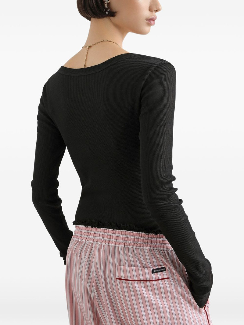 buttoned long-sleeve T-shirt 5