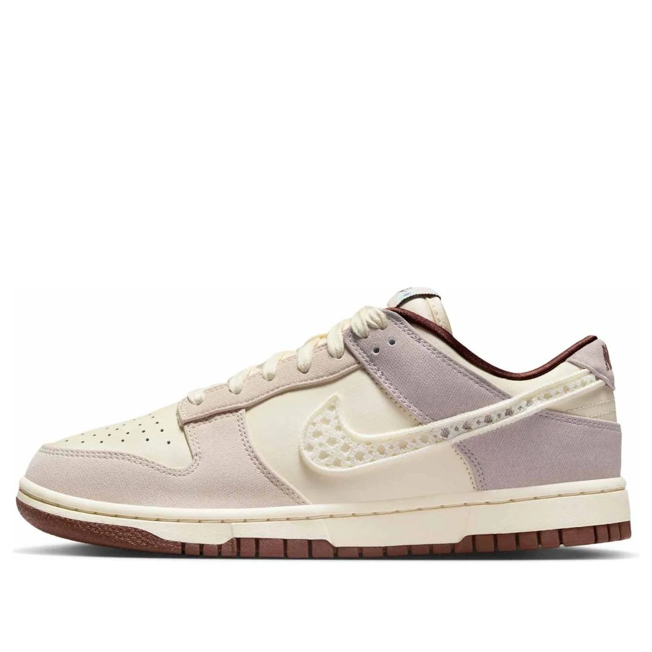 (WMNS) Nike Dunk Low 'Crochet Swoosh' IH7353-010 - 1