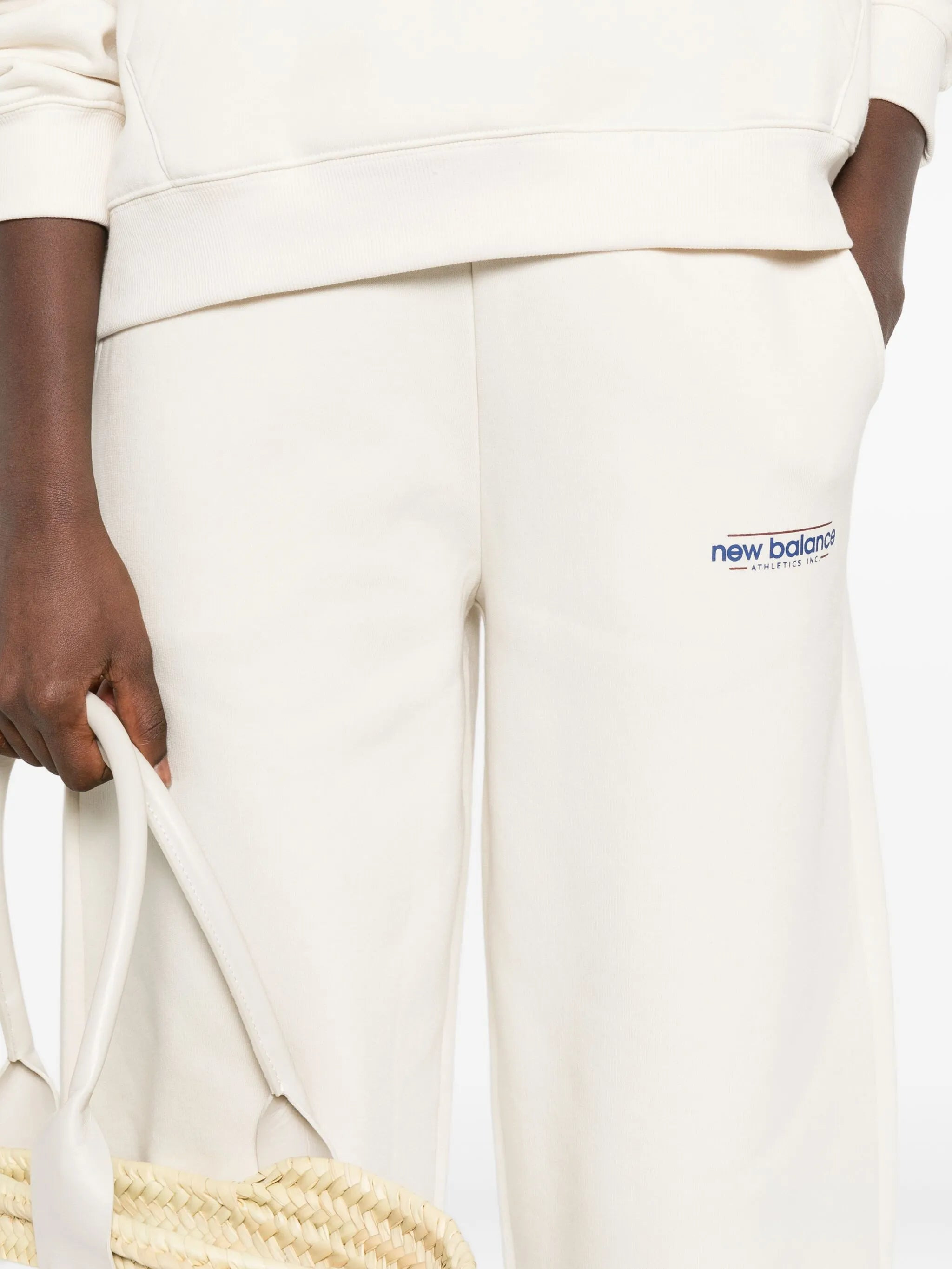 New Balance Logo-embroidered Sweatpants - 4