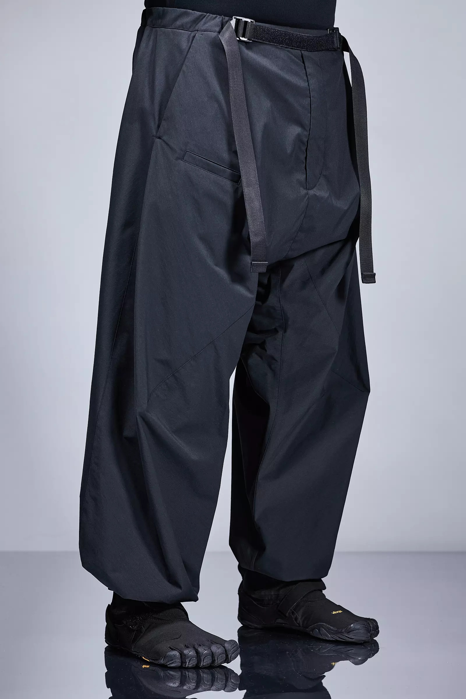 P30BL-E Encapsulated Nylon Ultrawide Drawcord Trouser Black - 16