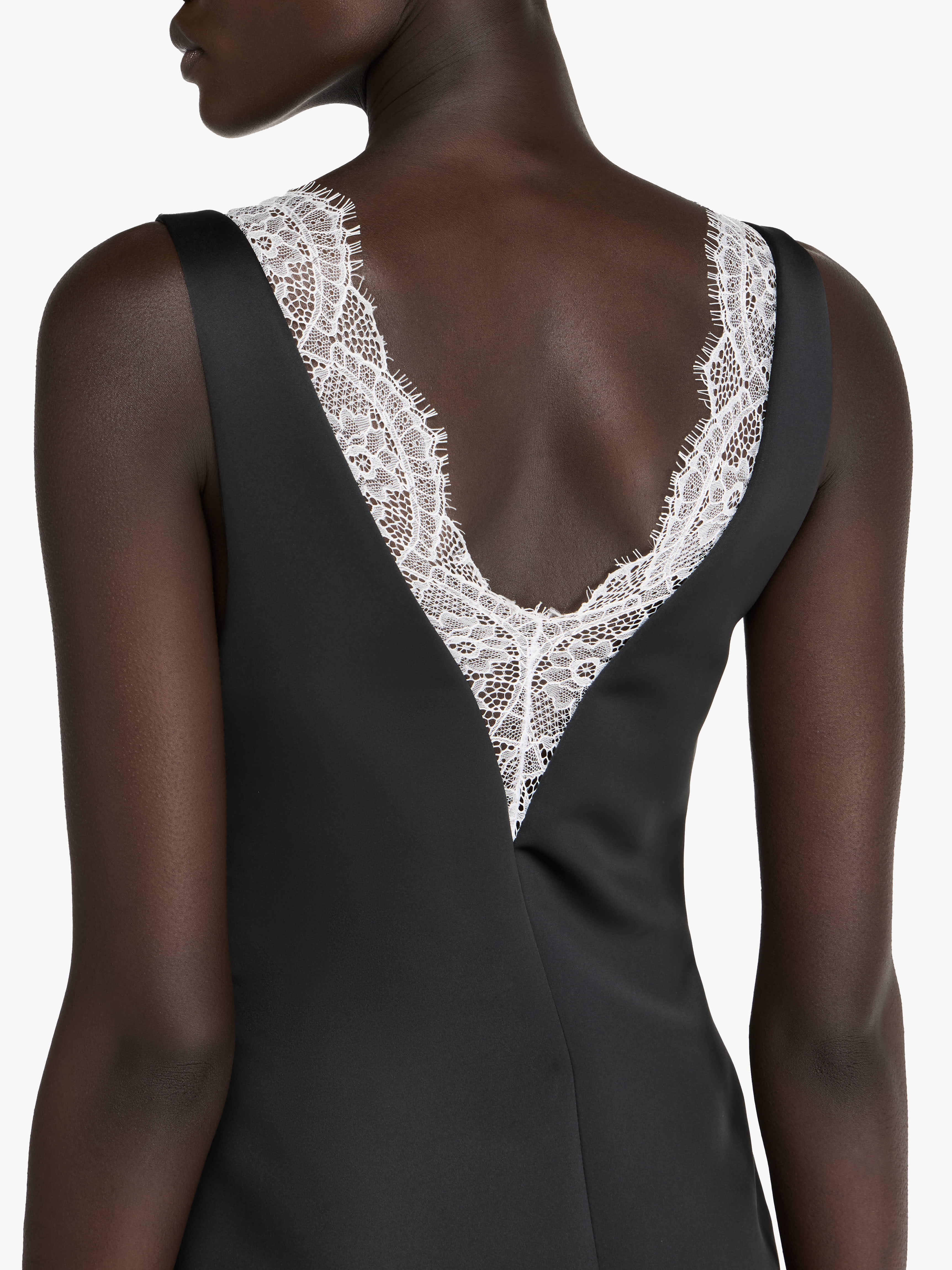 DRAPED HEMLINE V-NECK DRESS - 4