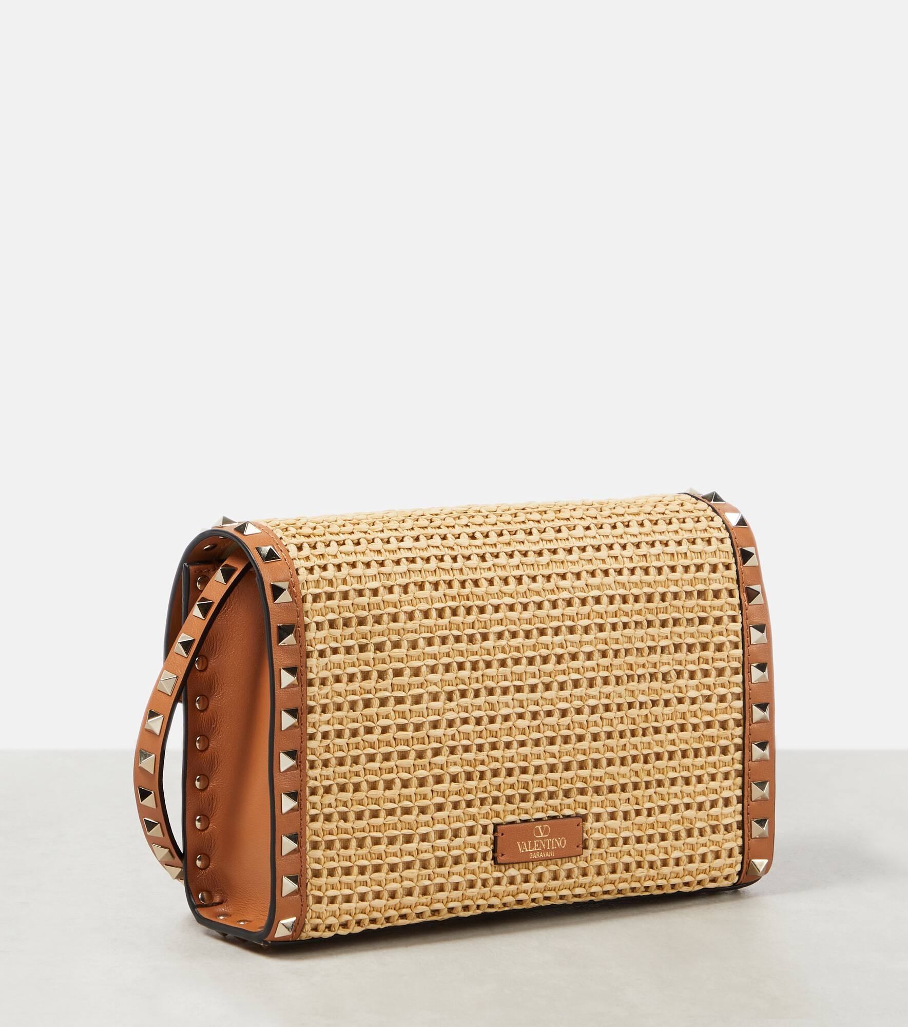 Rockstud Small raffia shoulder bag - 4