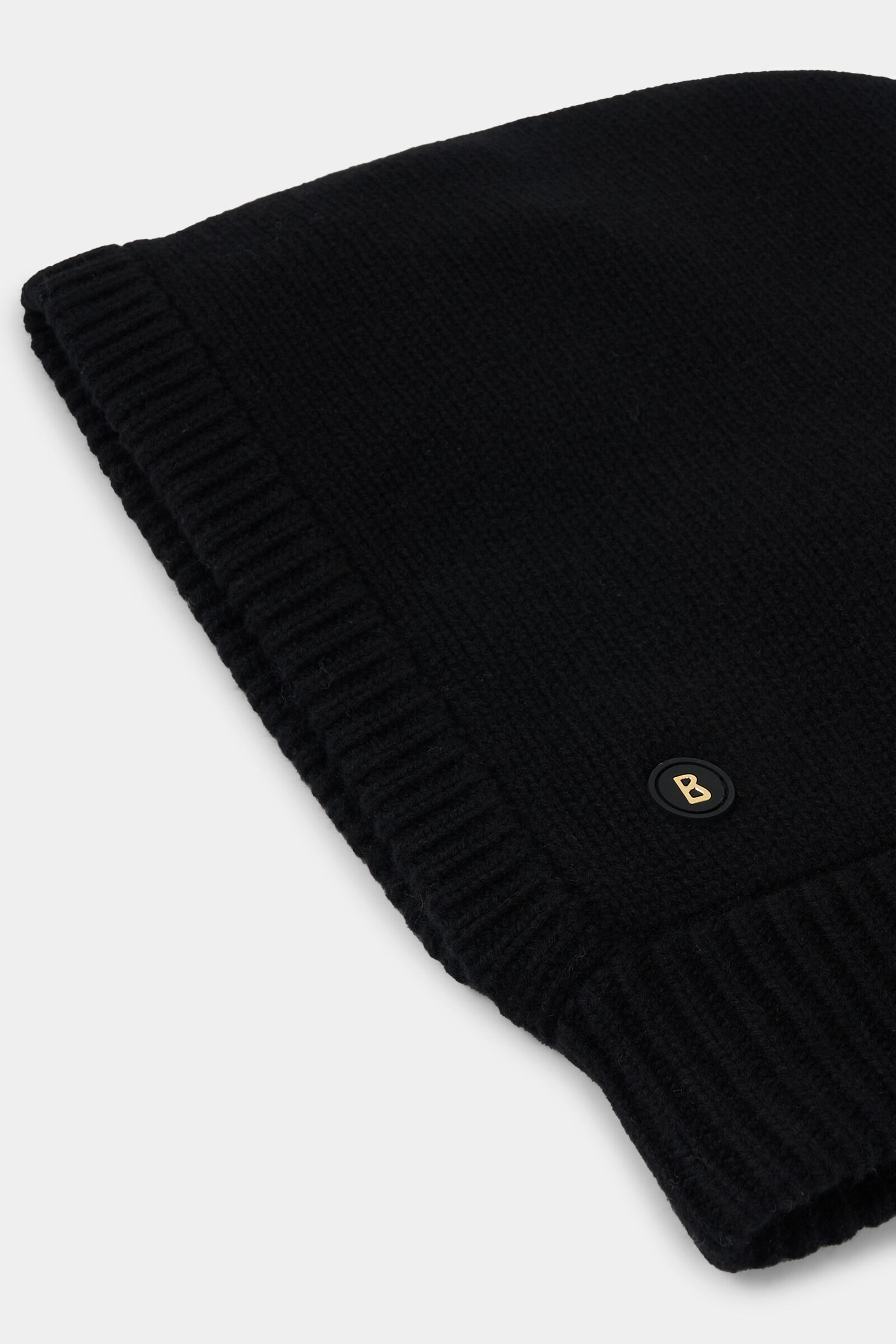 Berny scarf hat in Black - 3