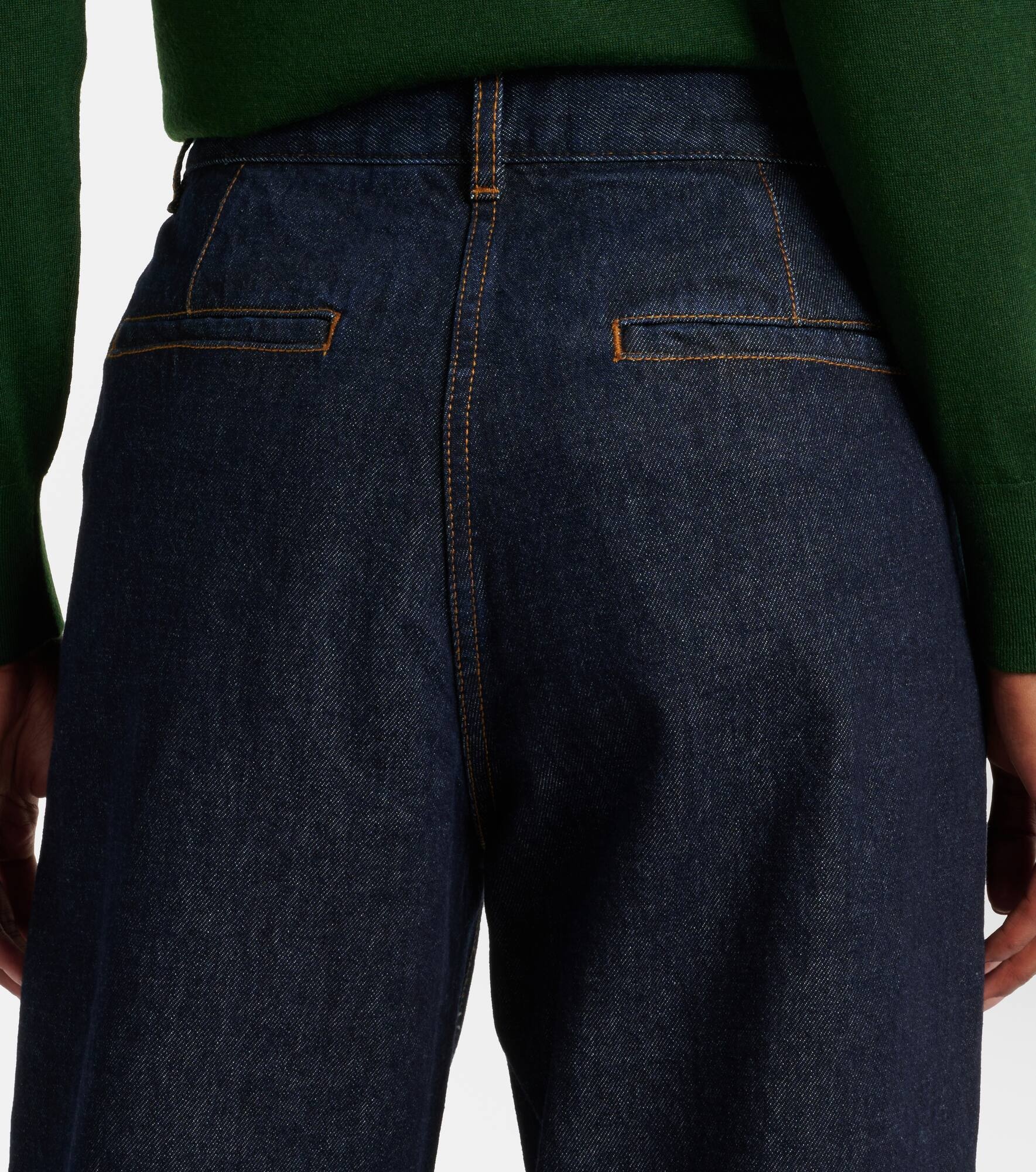 High-rise flared jeans - 5