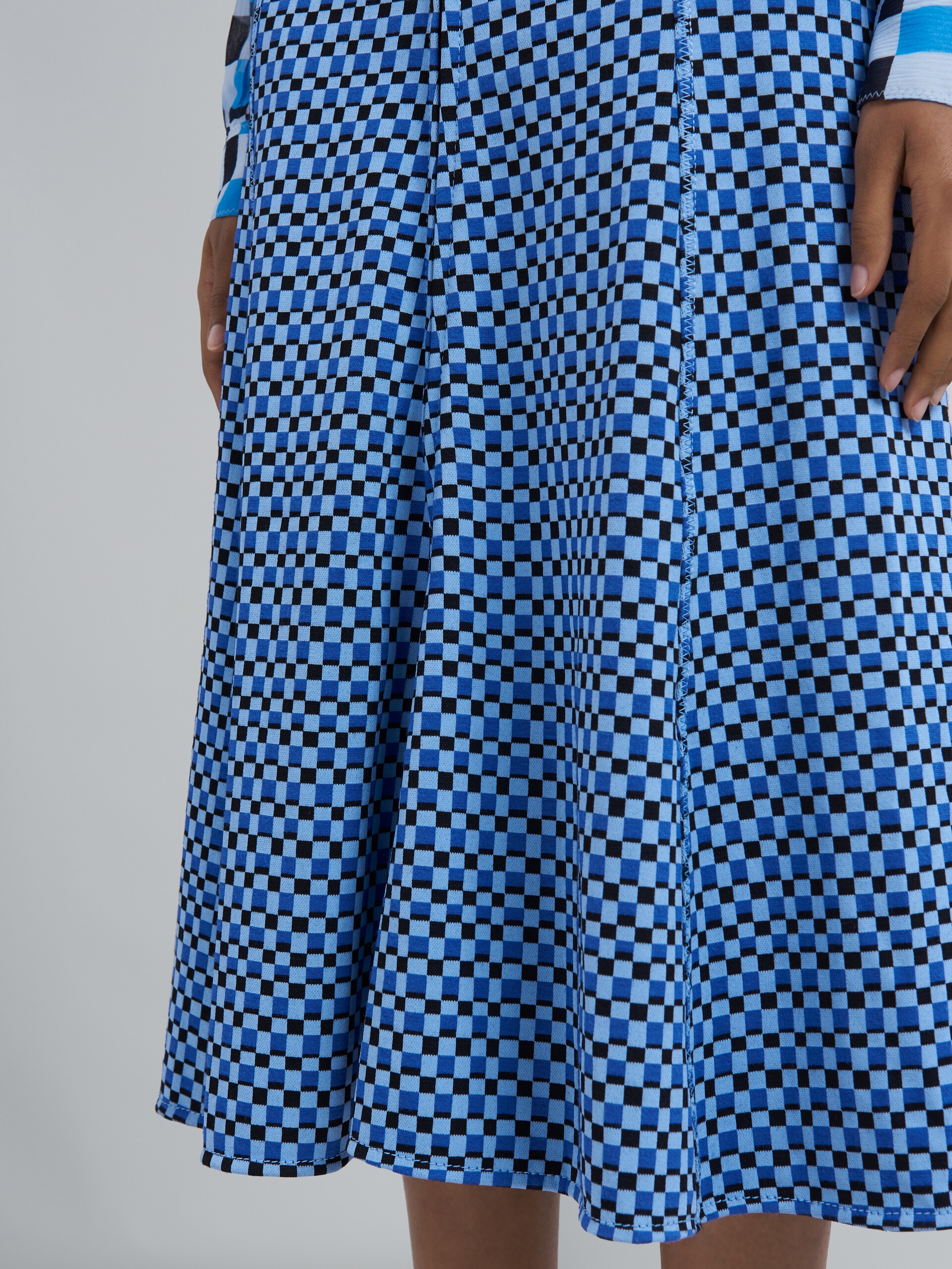 CHECK JACQUARD JERSEY DRESS - 5