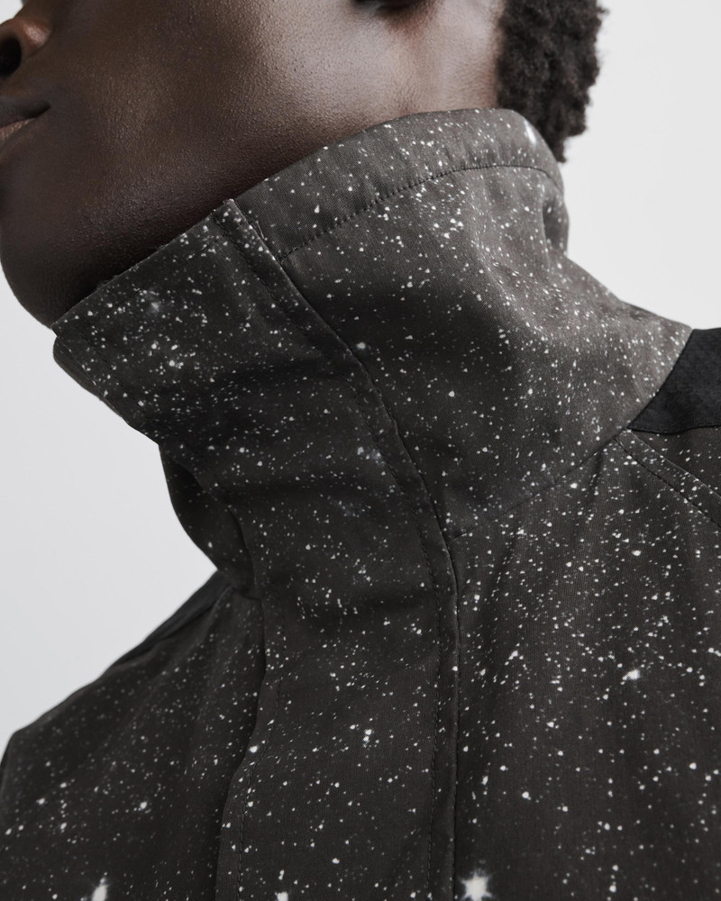 Vale Cotton Nylon Anorak
Relaxed Fit 5