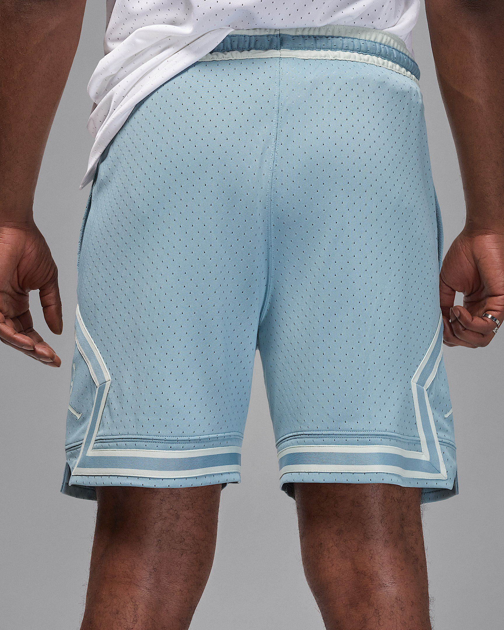 Jordan Sport Men's Dri-FIT Mesh Diamond Shorts - 3