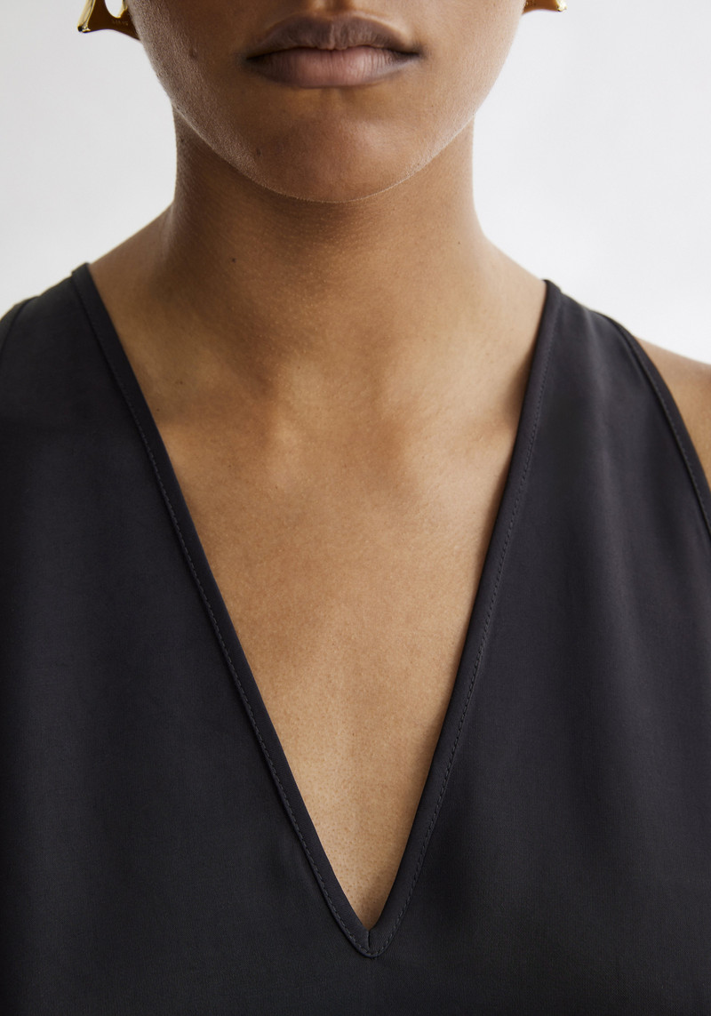 REA V-neck satin top 5