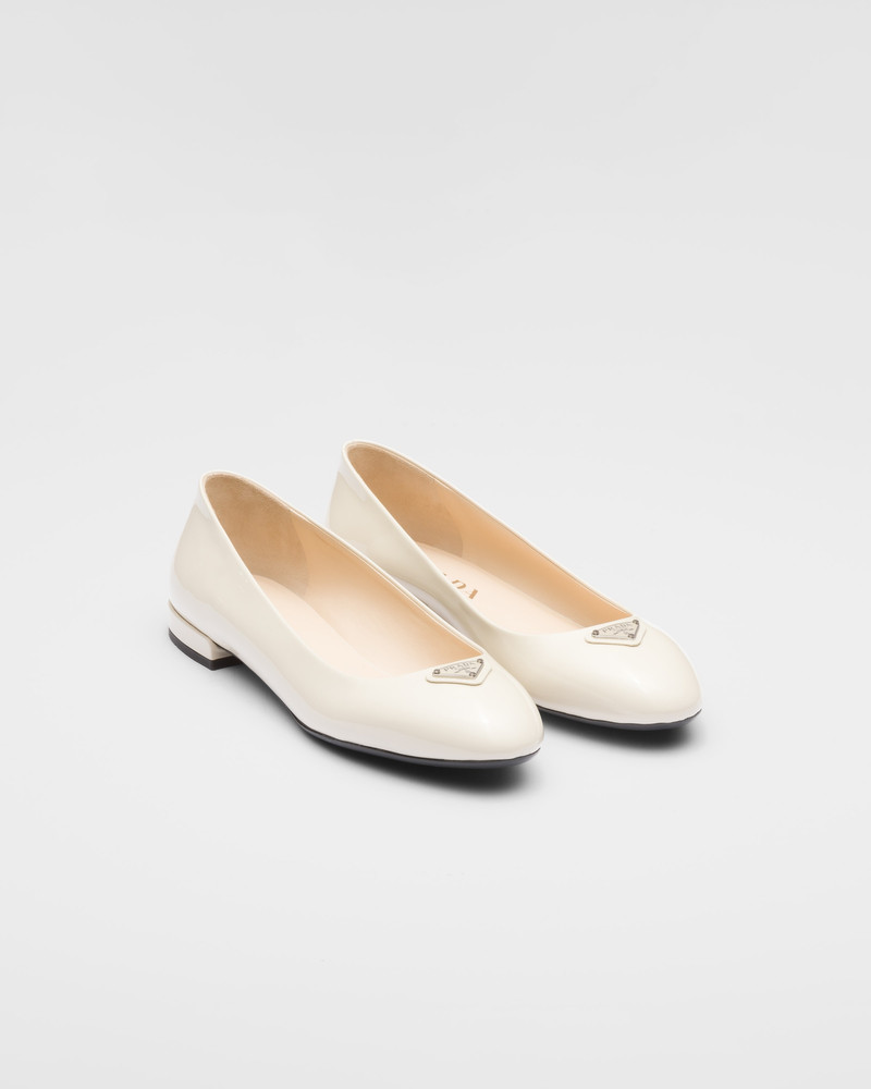 Patent leather ballerinas 1