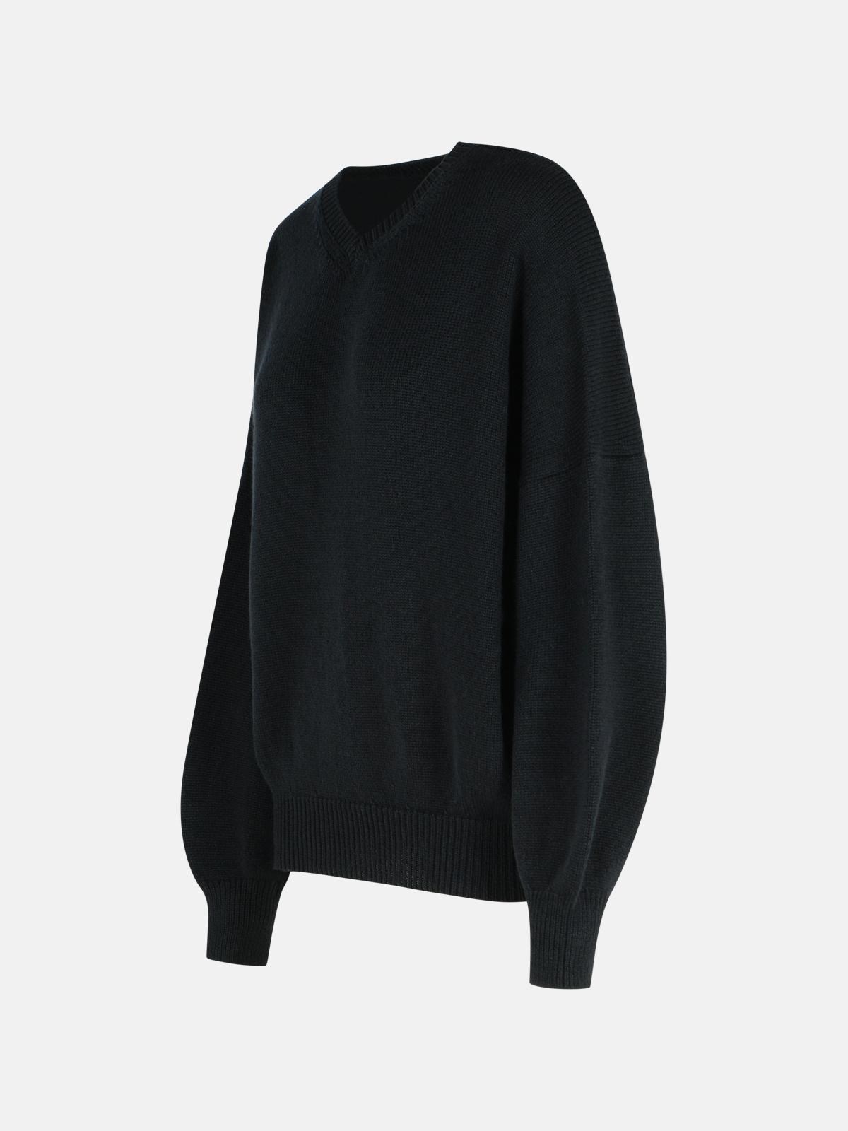 'WOLFE' BLACK CASHMERE SWEATER - 2