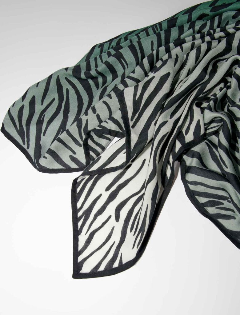 Zebra print scarf - 3