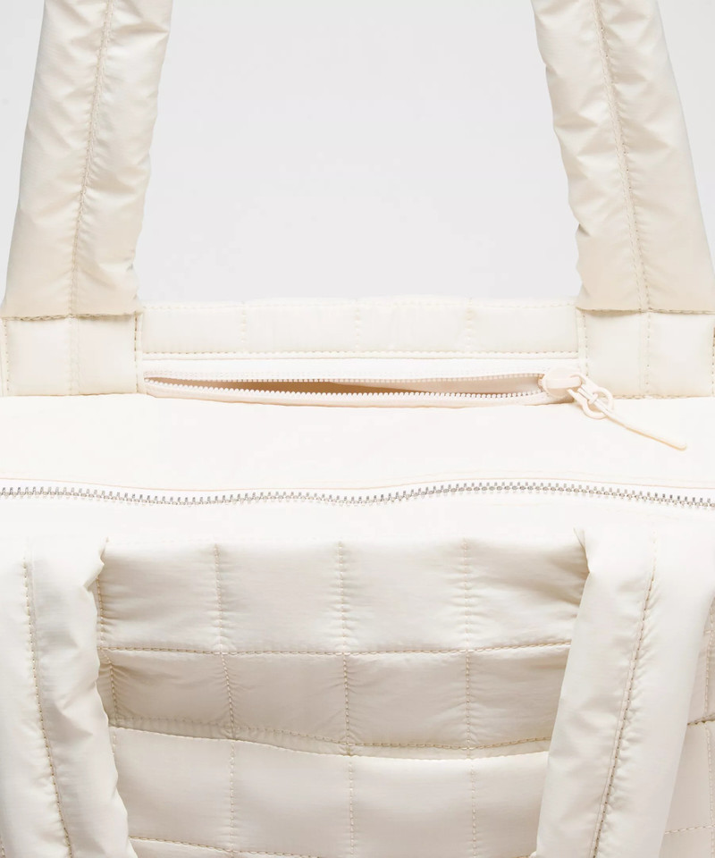 Quilted Grid Tote Bag 12L 5