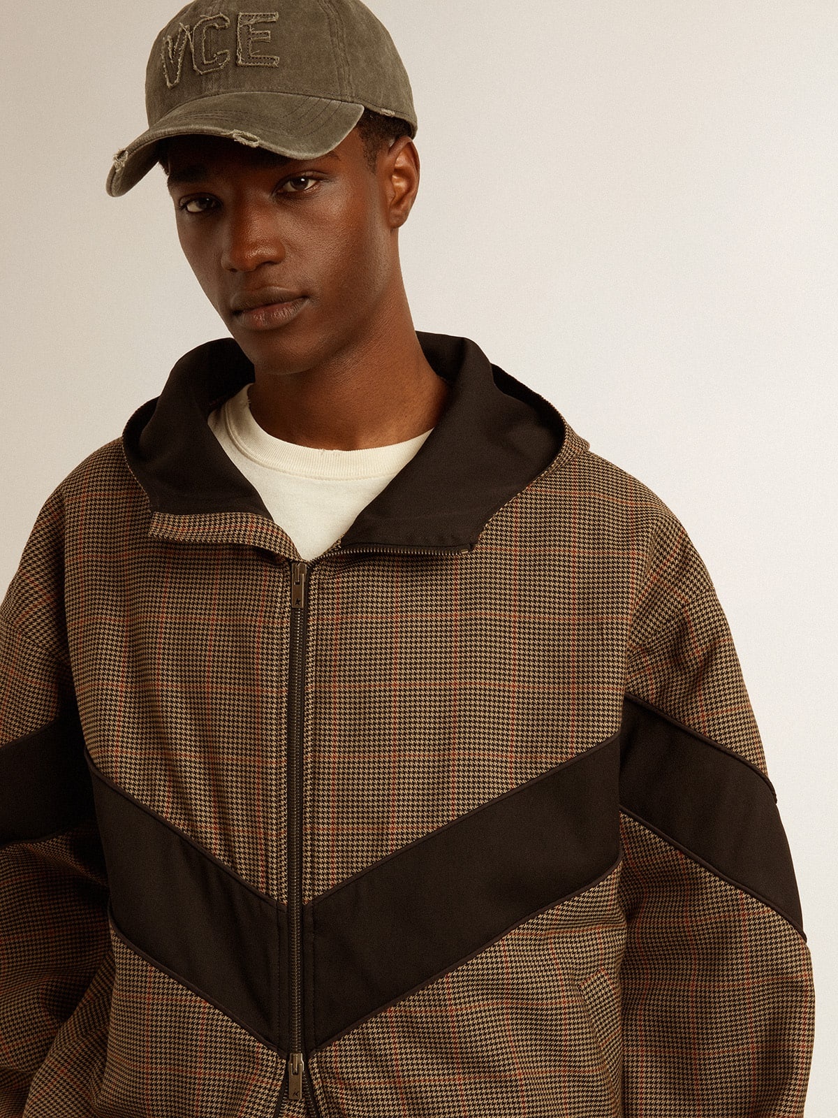Windcheater in beige and black houndstooth - 6