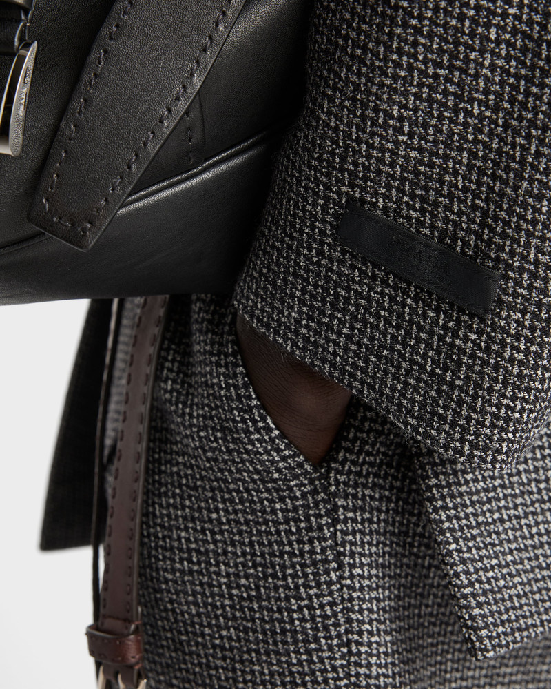 Single-breasted wool jacket 4