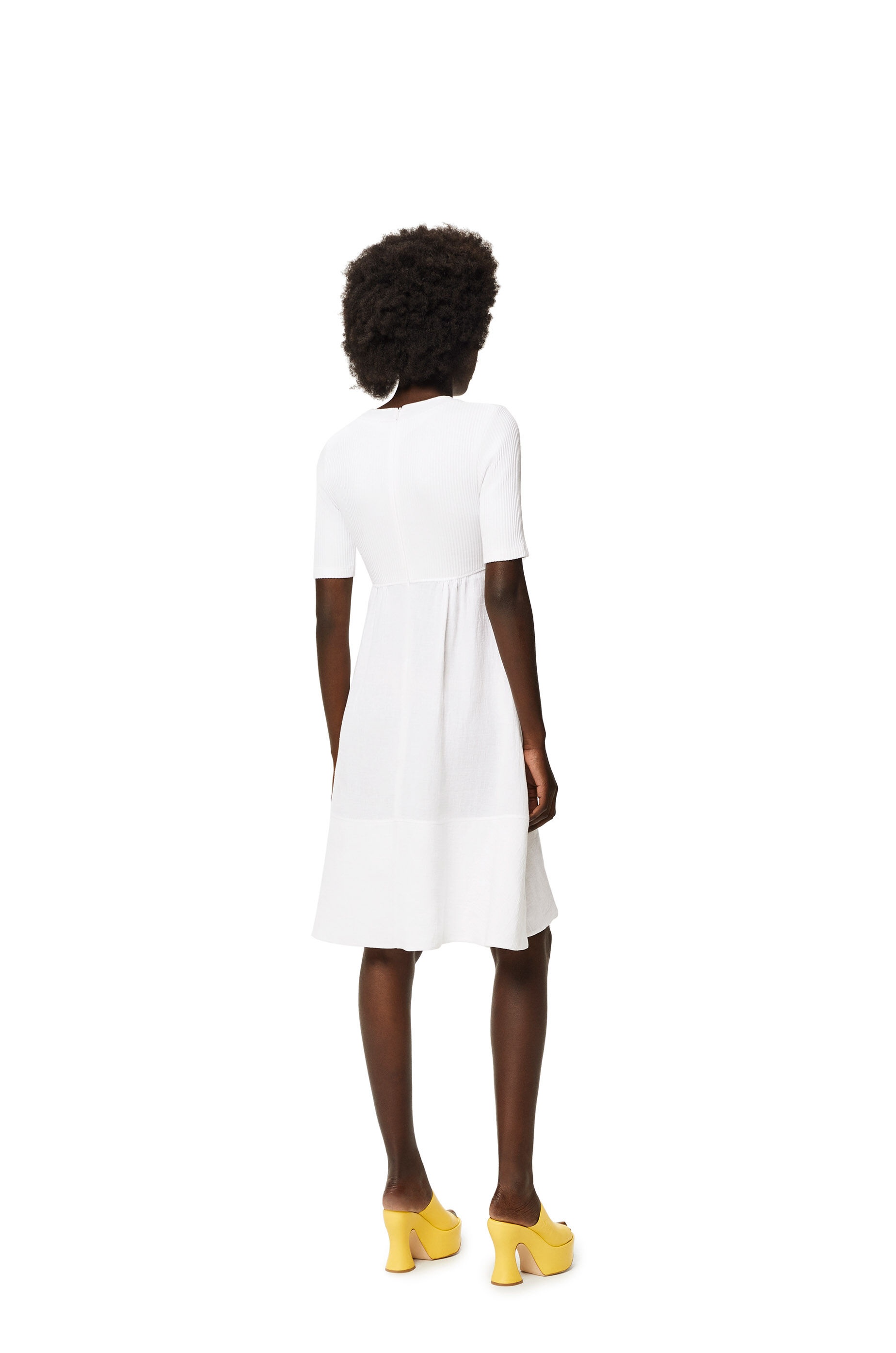 Lace up dress in linen and cotton - 3