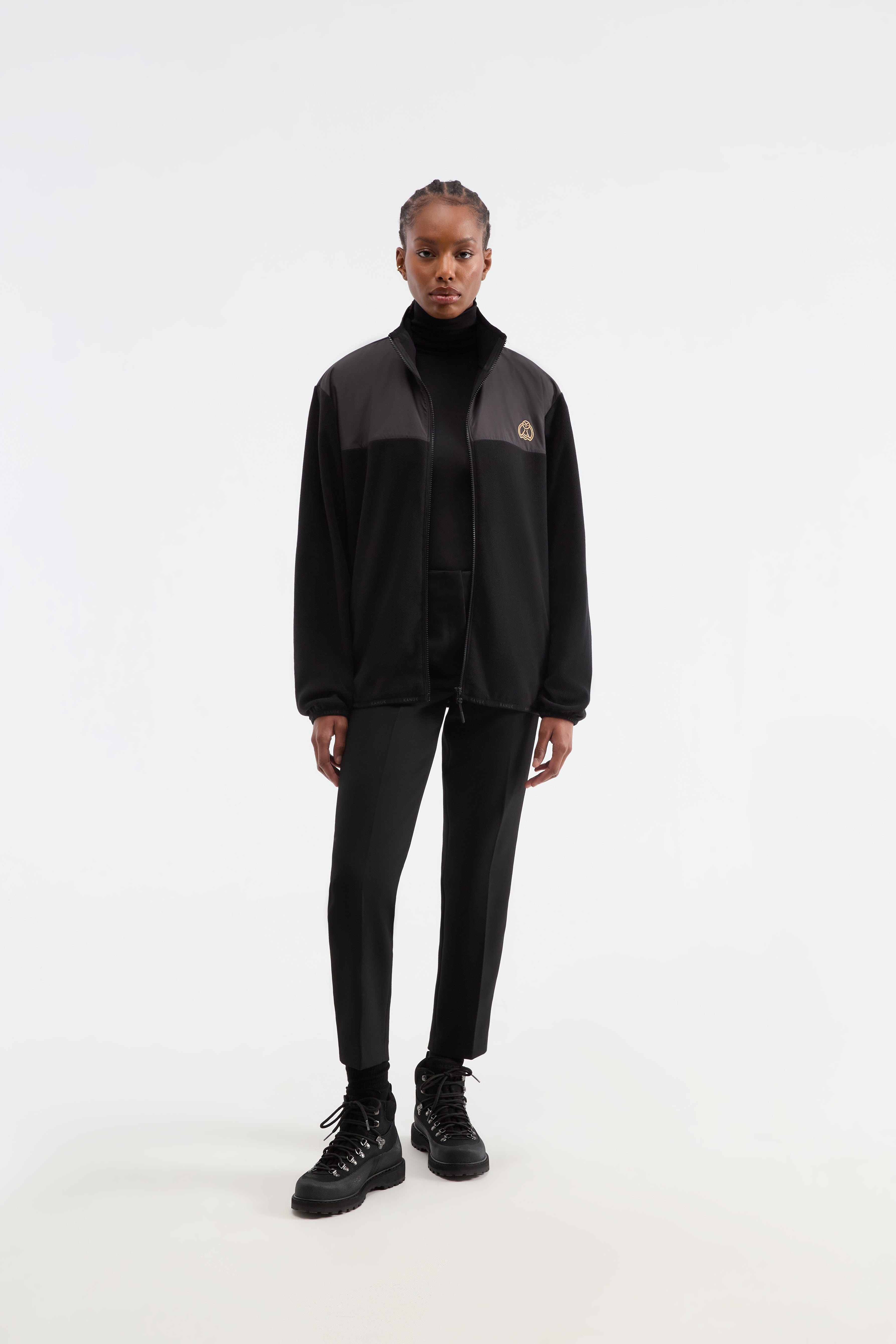 Comox Fleece in Black - 3