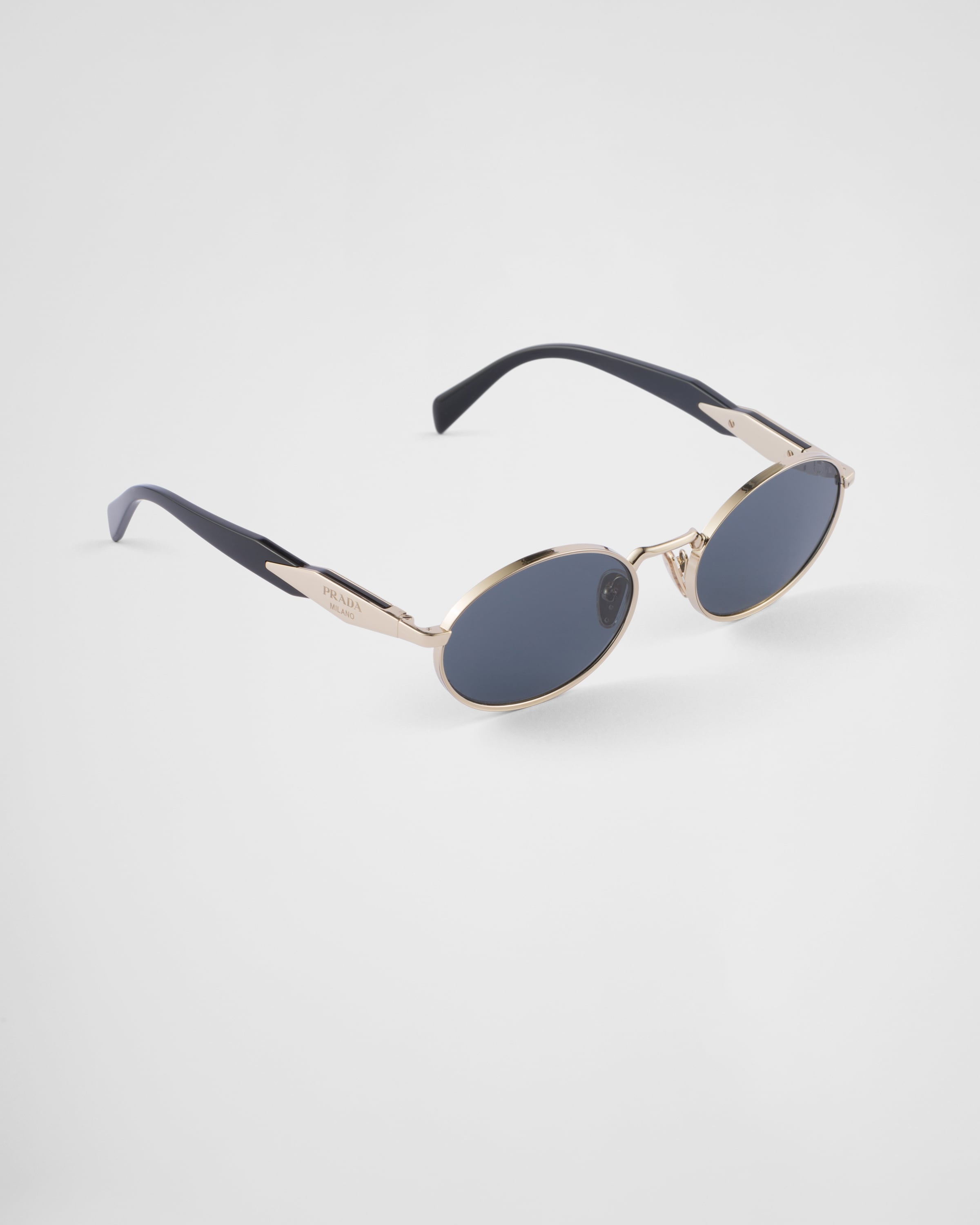 小物 PRADA Logo round sunglasses Prada 52MM Round Sunglasses | Saks Fifth Avenue