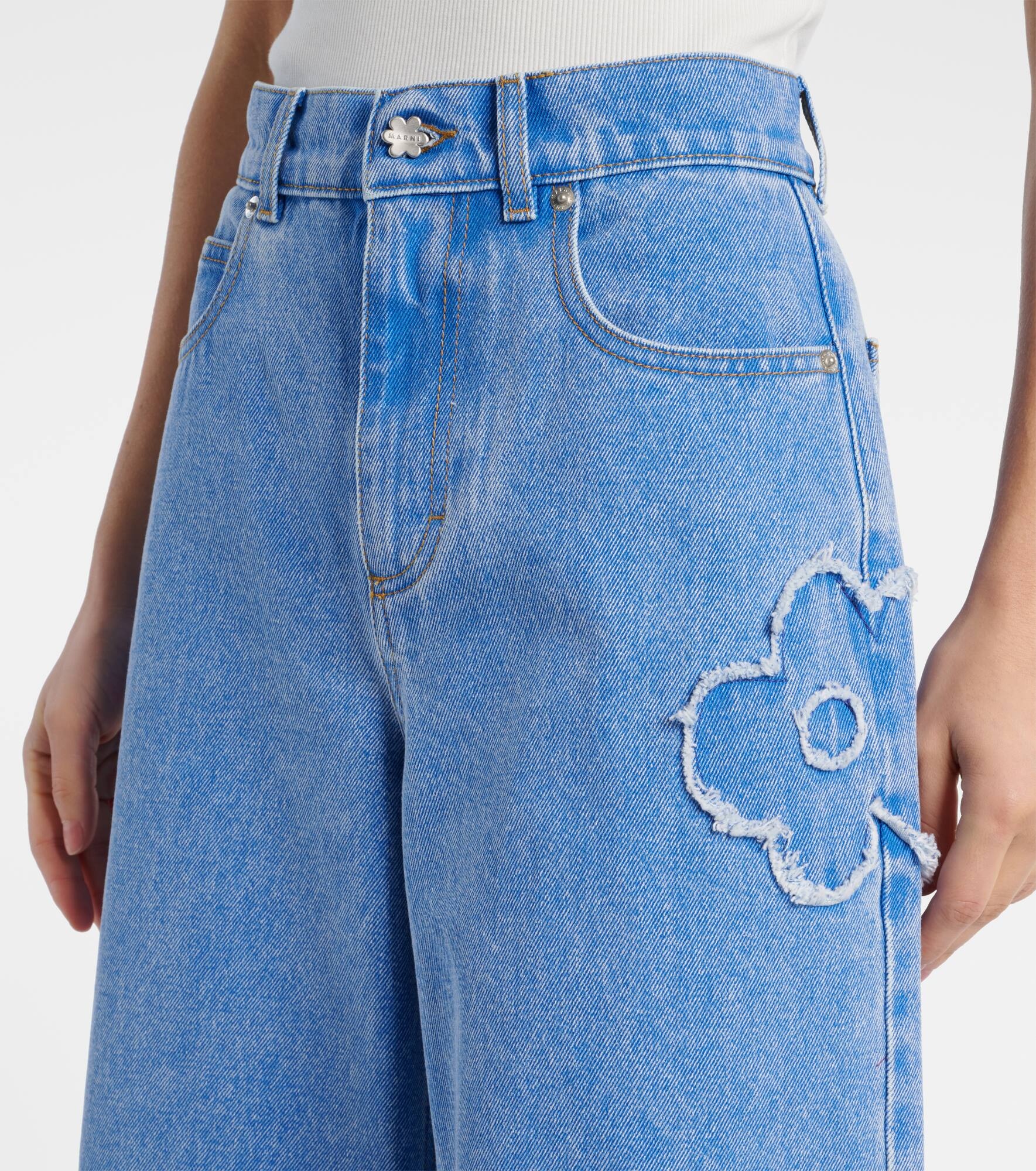 Patch-appliqué wide-leg jeans - 4