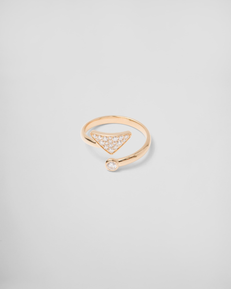 Eternal Gold contrarié ring in yellow gold with diamonds 5