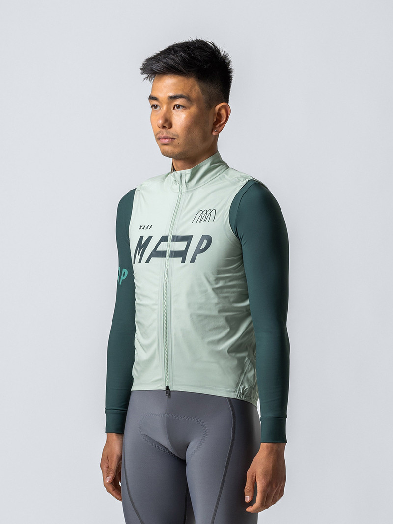 MAAP Adapt Atmos Vest outlook