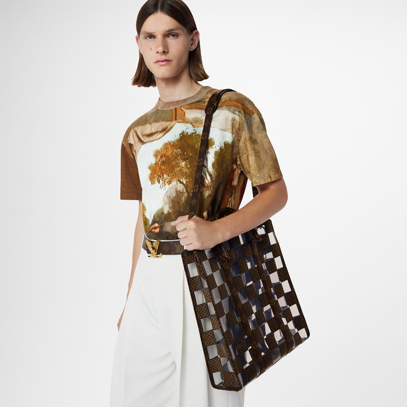 Louis Vuitton Sac Plat outlook