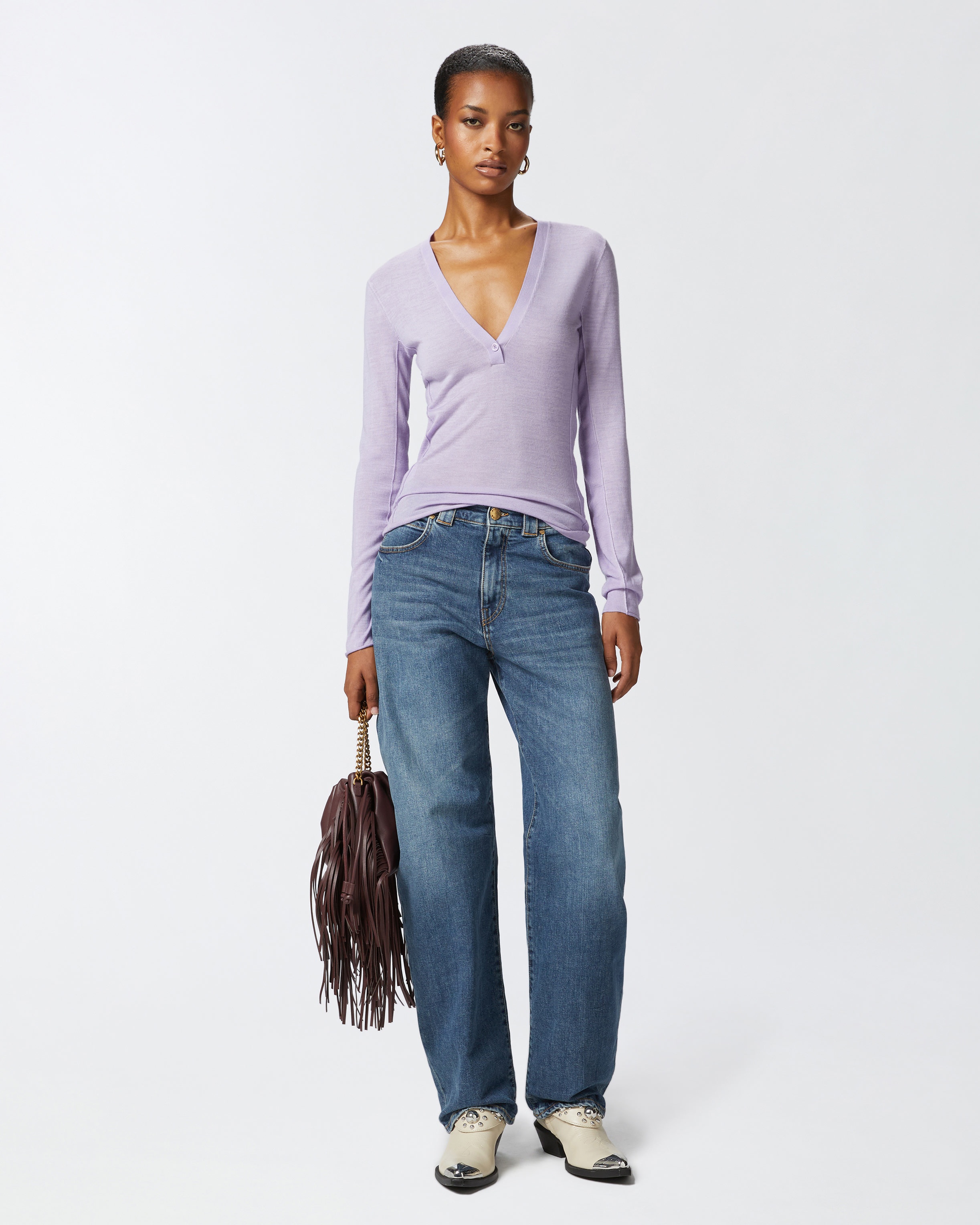 LIGHTWEIGHT WOOL AND SILK V-NECK SWEATER - 3