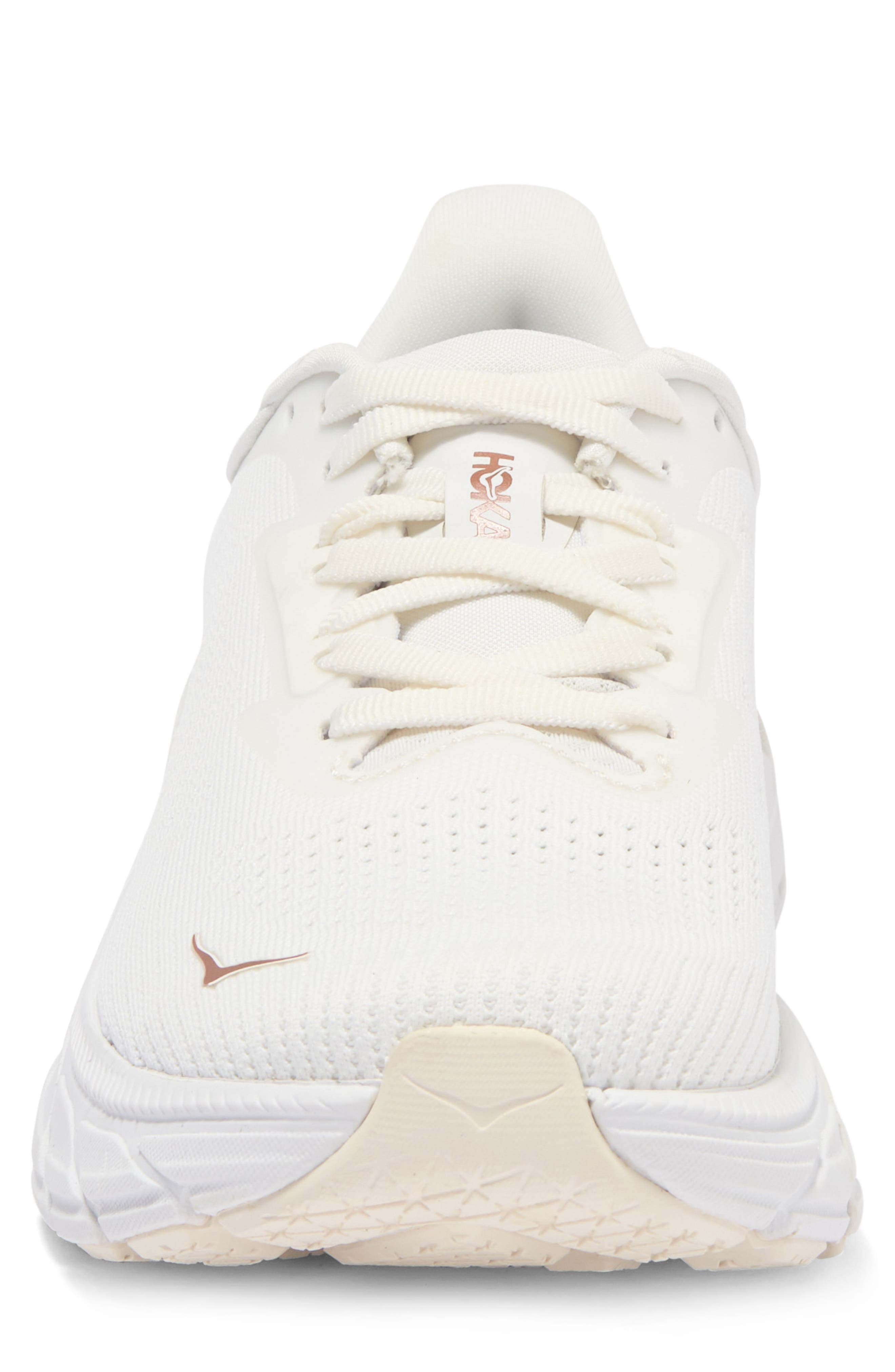 HOKA Arahi 7 Running Shoe in Blanc De Blanc /Rose Gold at Nordstrom - 4