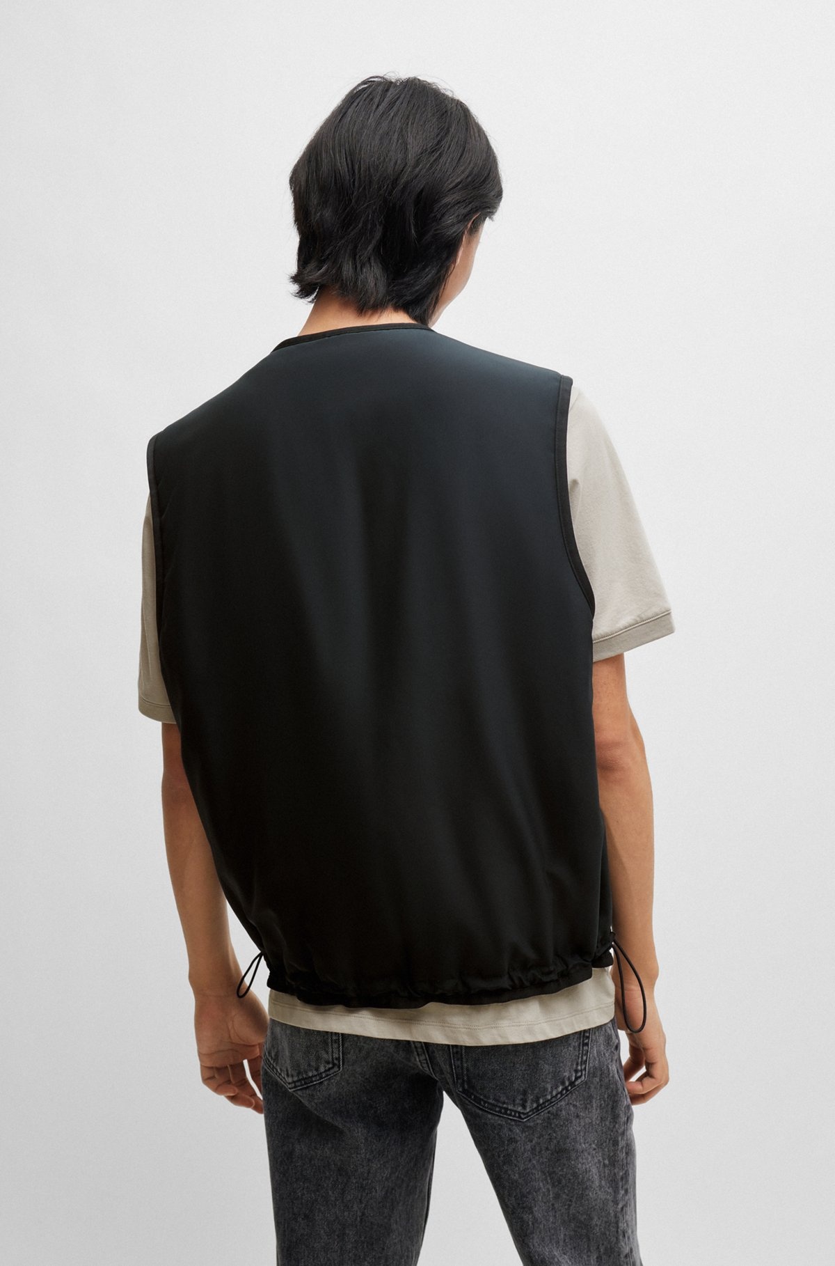 WATER-REPELLENT ZIP-UP GILET WITH STACKED-LOGO BADGE - 4