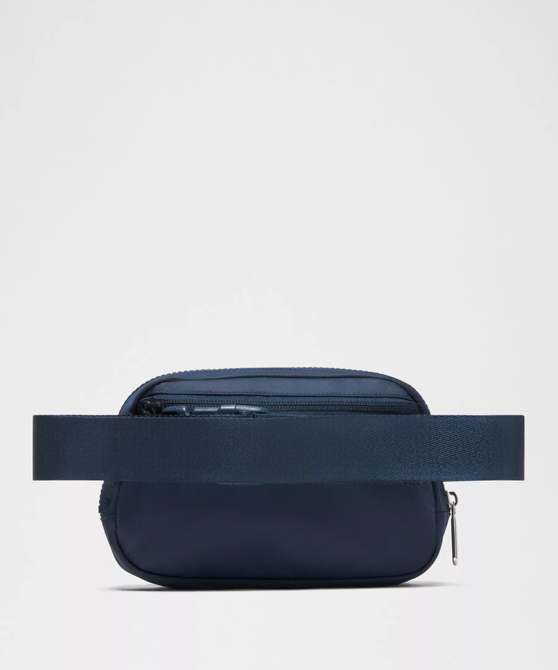 Everywhere Belt Bag with Long Strap 1L 3