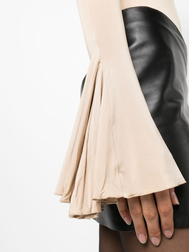 bell-sleeve T-shirt 5