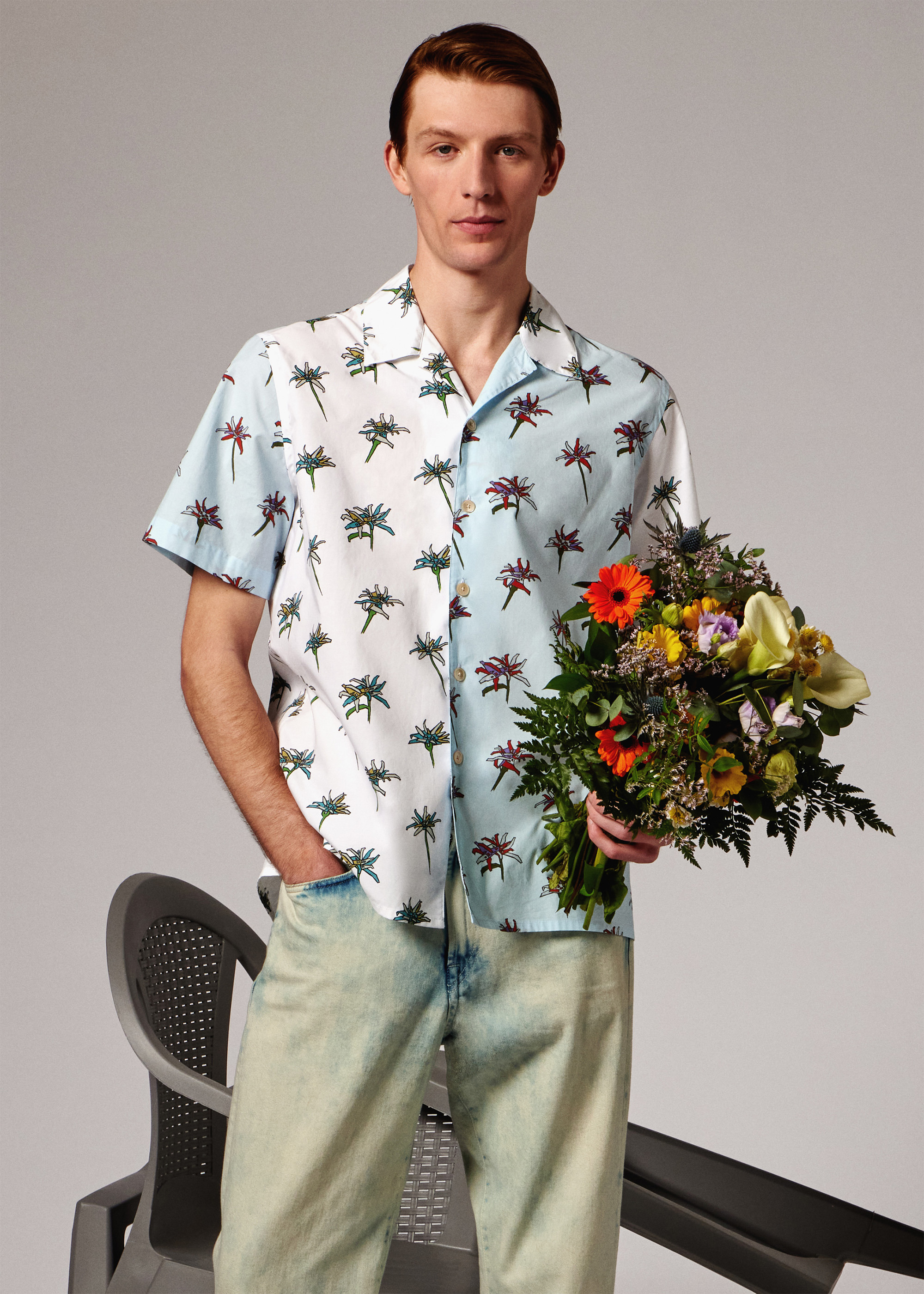 White And Blue 'Edelweiss' Print Short-Sleeve Shirt - 2