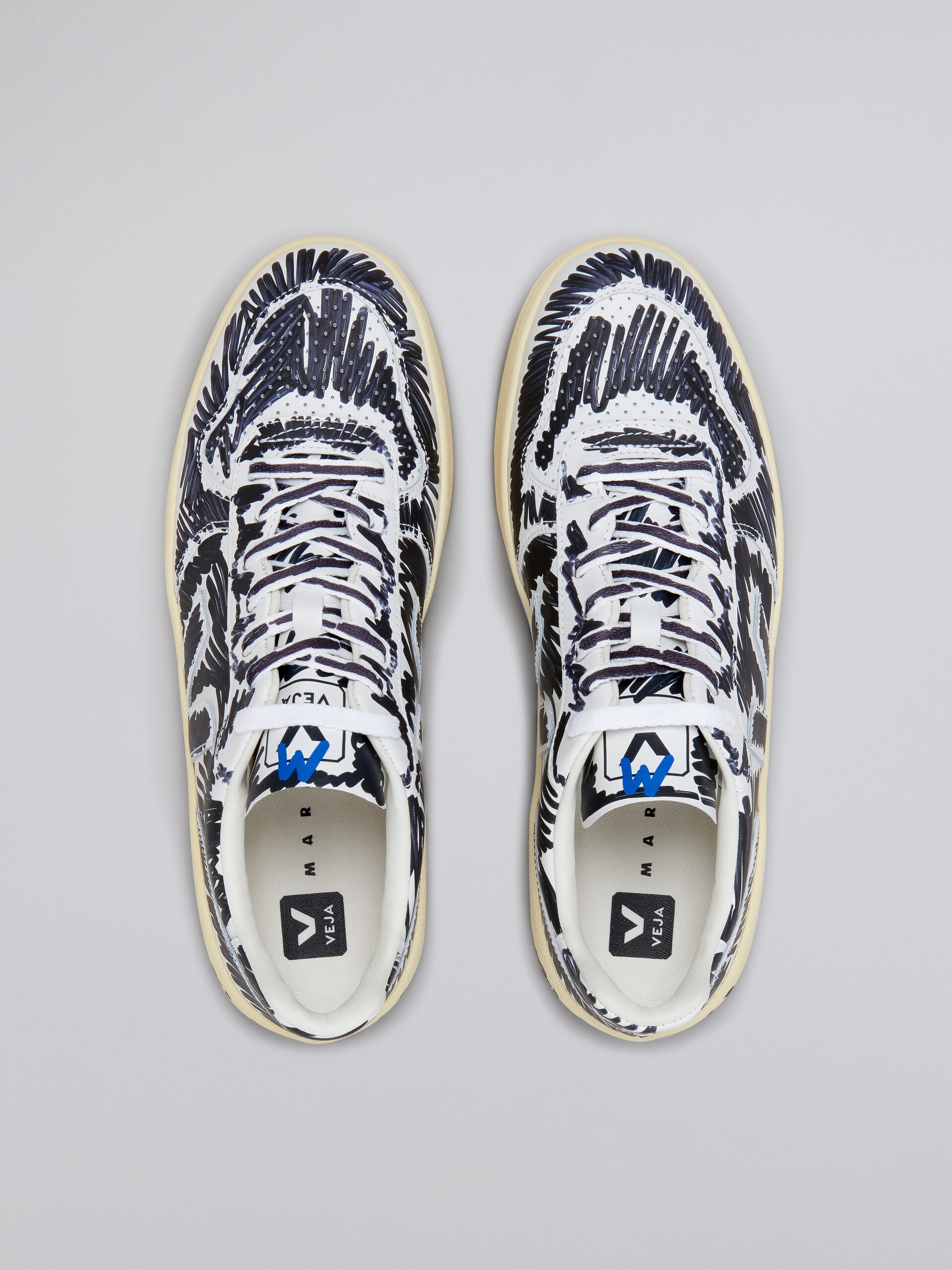 V-10 VEJA X MARNI - 4