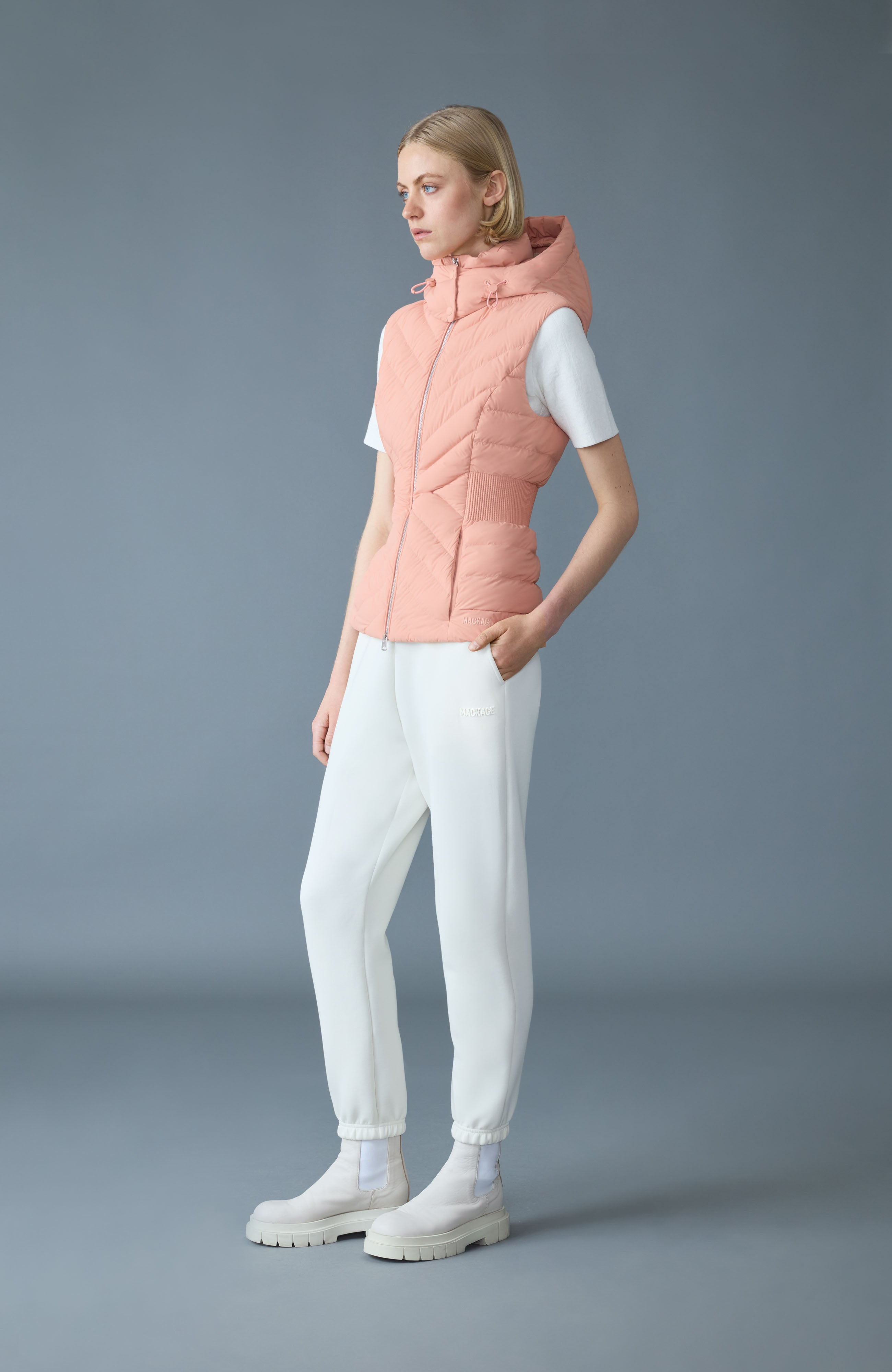 HOSHI Light down hooded vest - 3