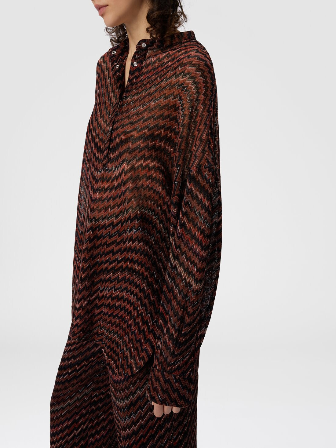 Blouse with Mandarin Collar and Zigzag Pattern - 4