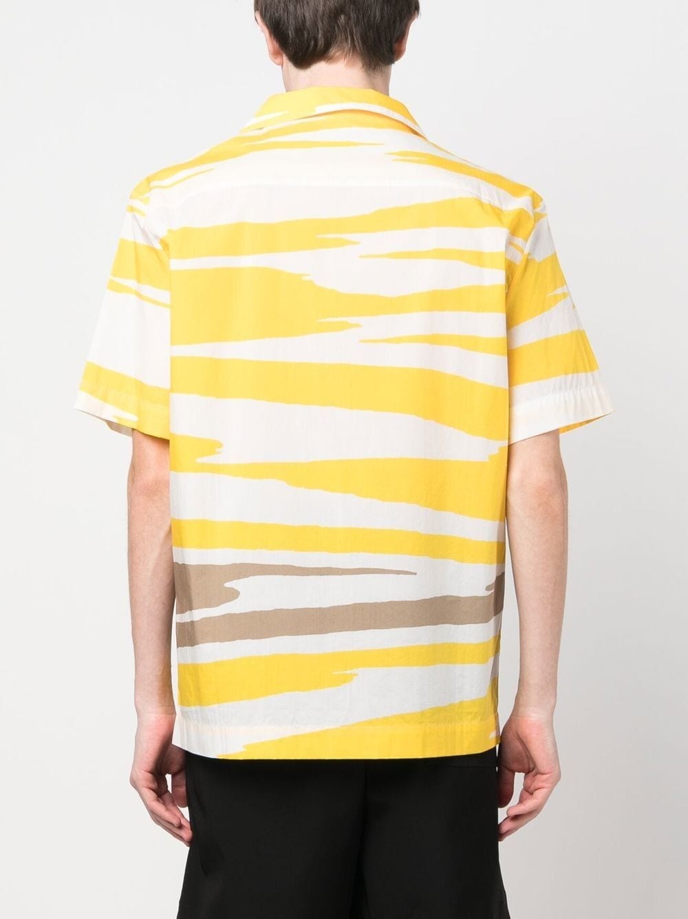 graphic-print short-sleeve shirt - 4