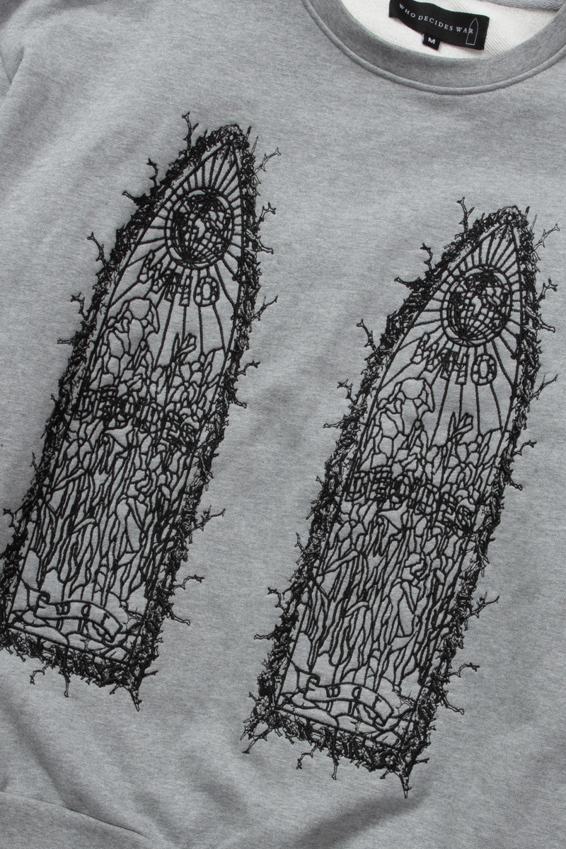 WHO DECIDES WAR THORNED PULLOVER outlook