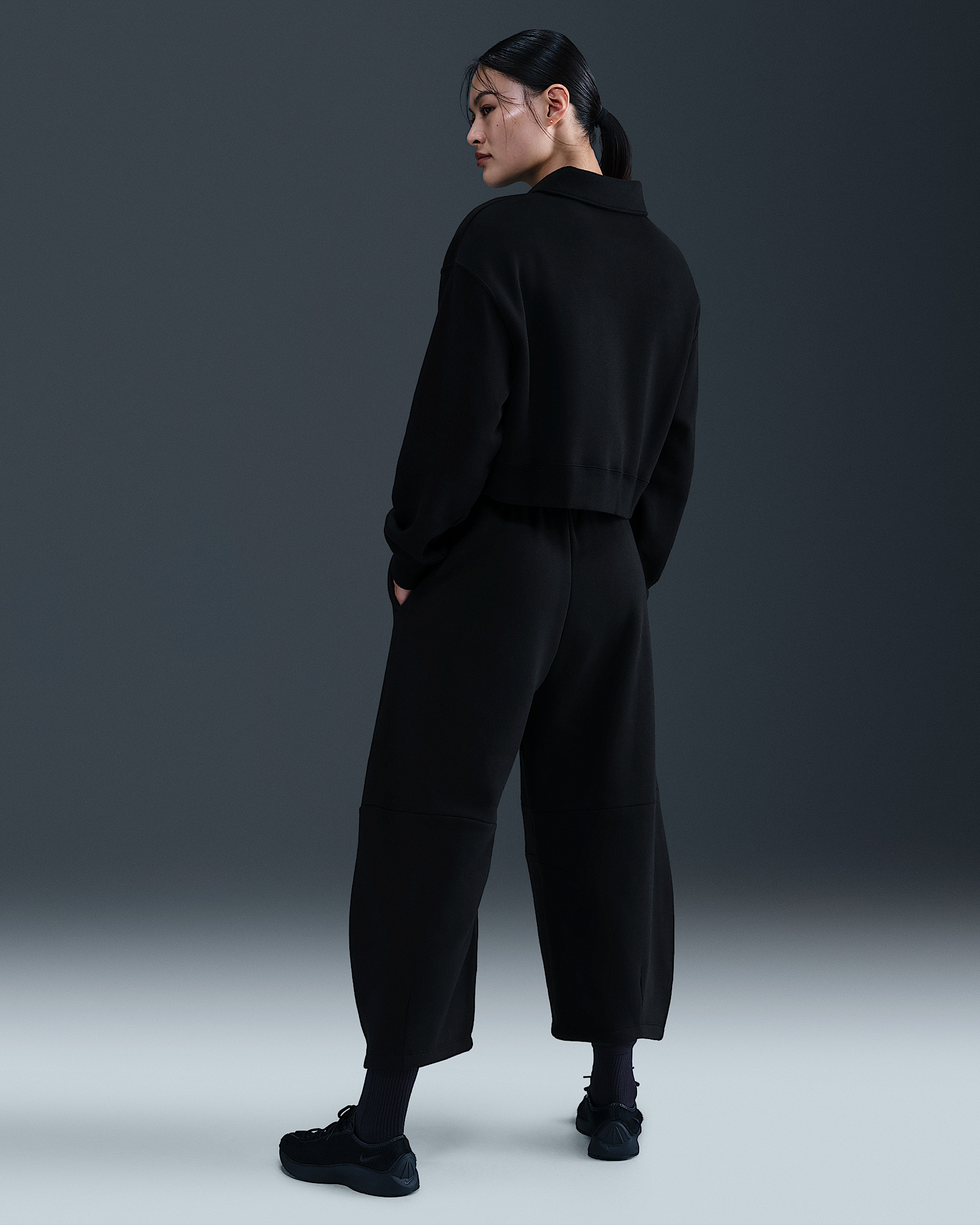 Nike Sportswear Phoenix Fleece Women's Loose Mid-Rise Barrel Pants - 4
