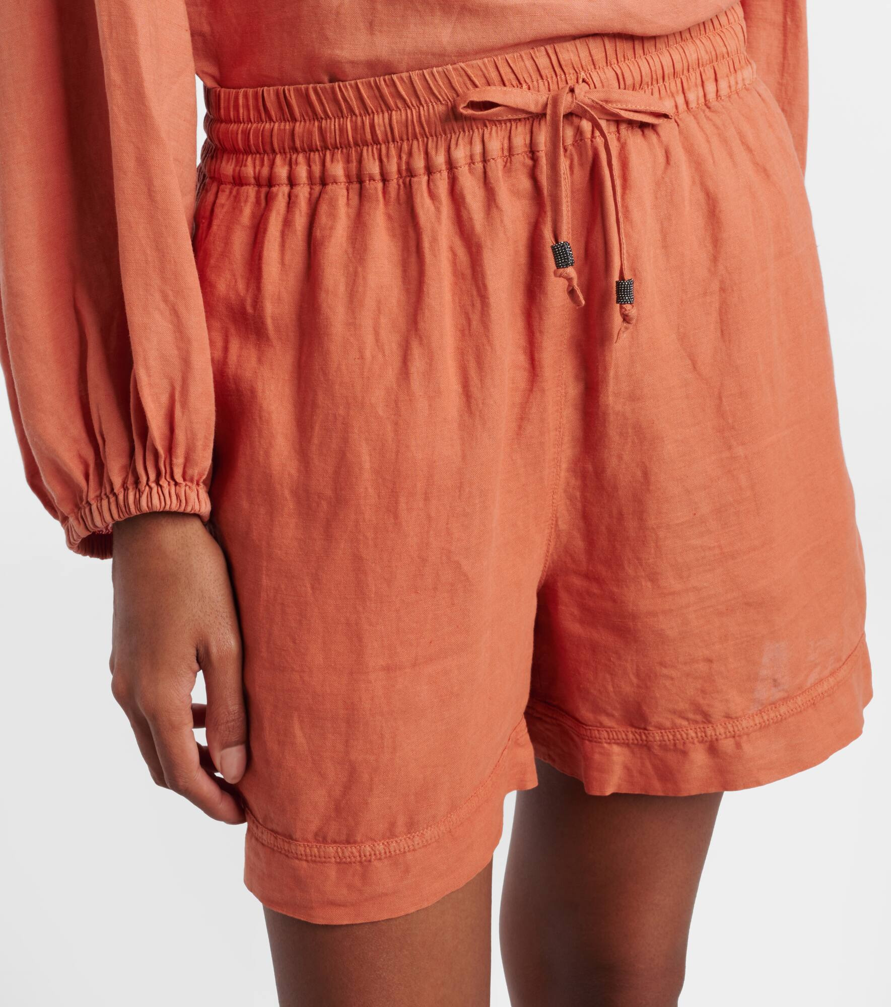 Linen and cotton Bermuda shorts - 4