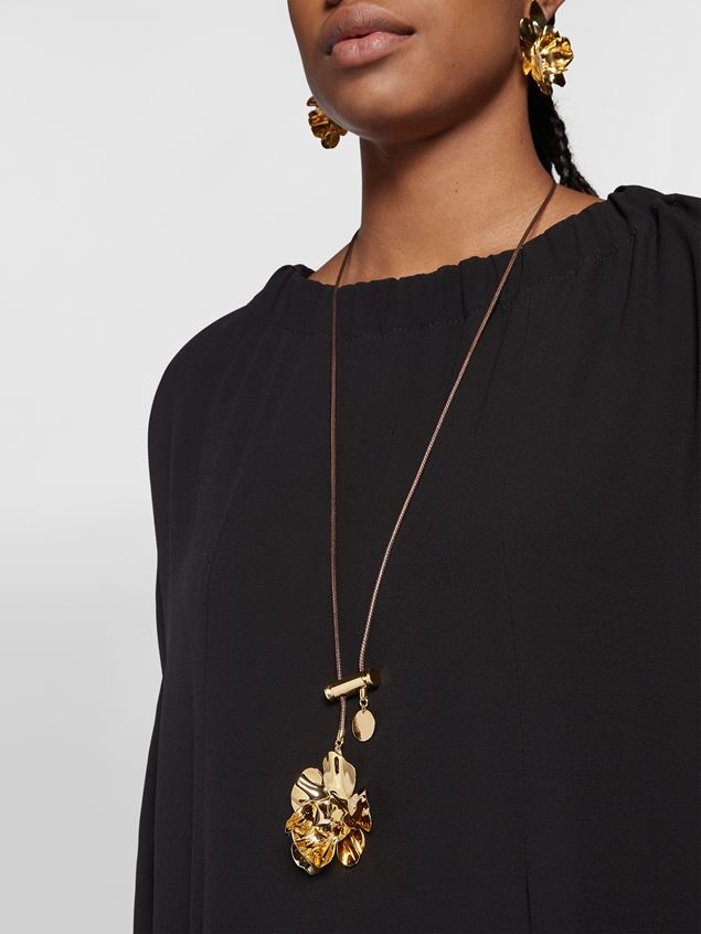 BRASS FLOWER NECKLACE WITH FLOWER PENDANT - 2