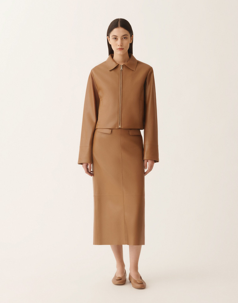 Boxy jacket in lissé nappa 3