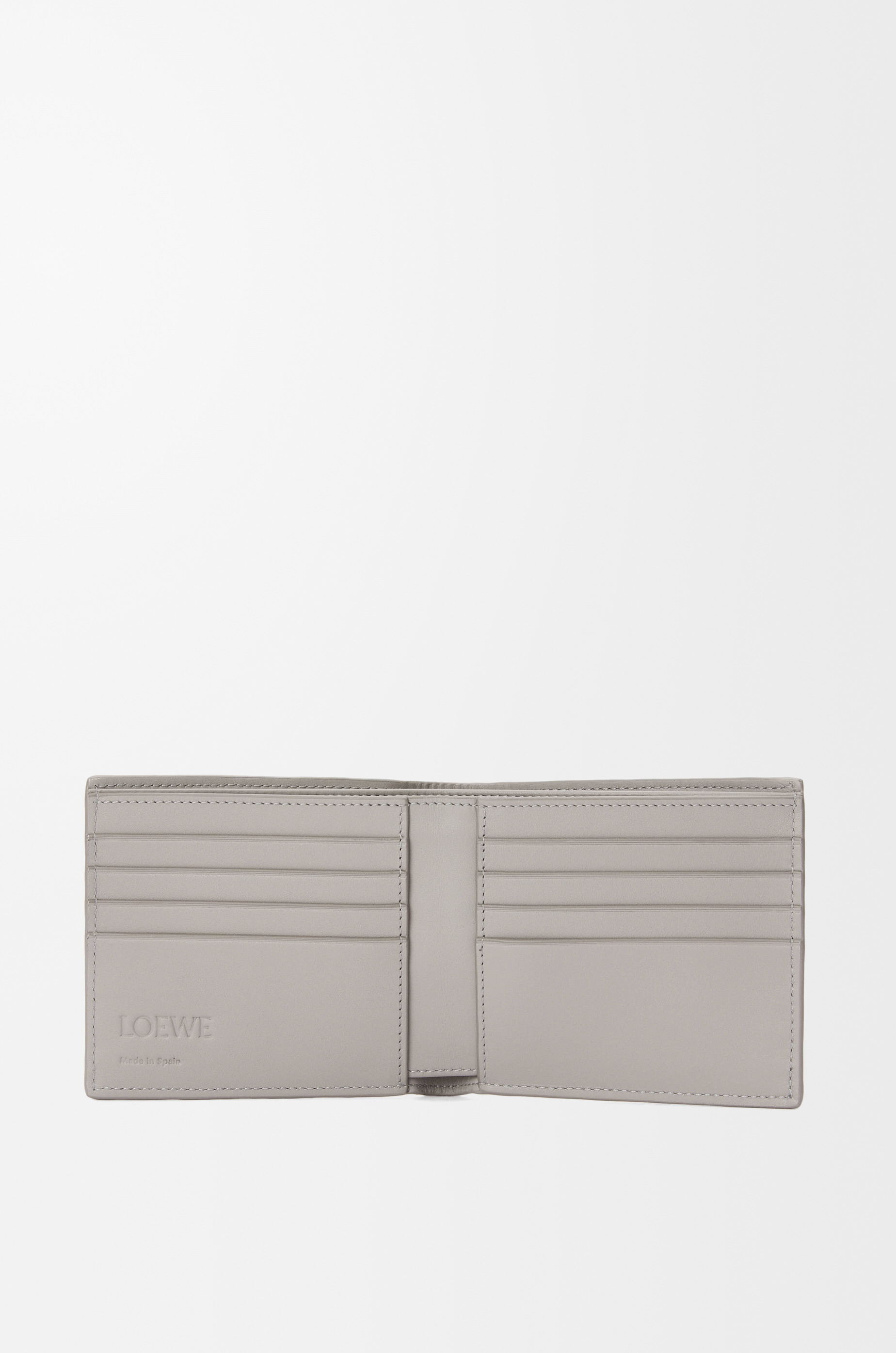 Bifold wallet in textured classic calfskin - 2