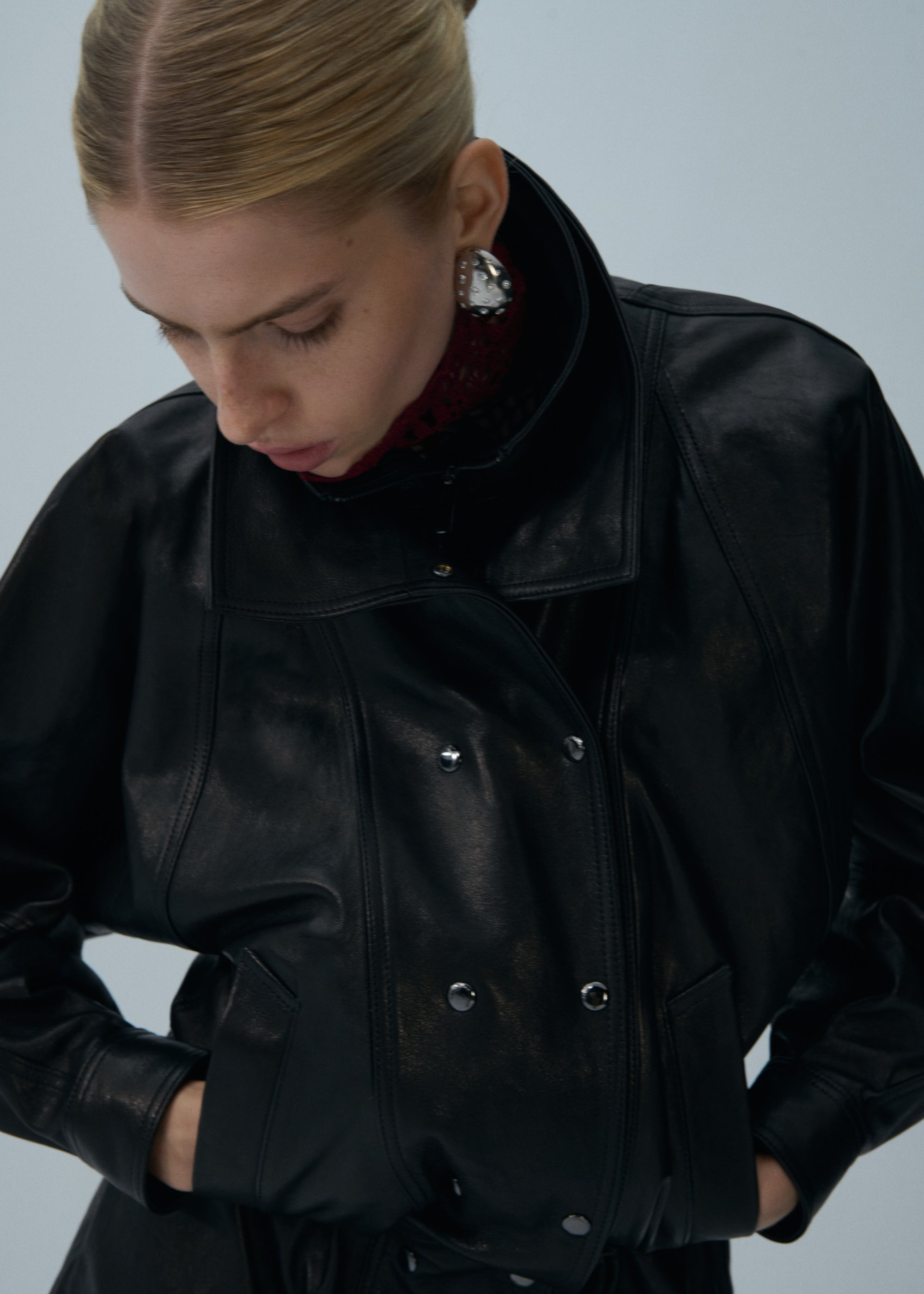 Cinched leather jacket in black - 4