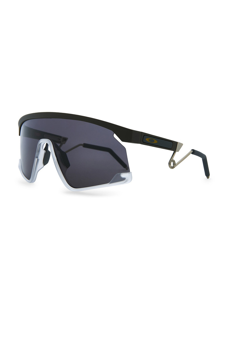OAKLEY BXTR Metal Sunglasses outlook