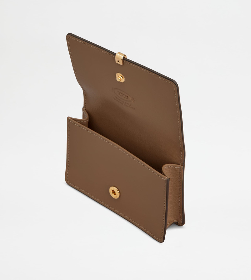 Tod's BUSINESS CARD HOLDER IN LEATHER - BROWN outlook