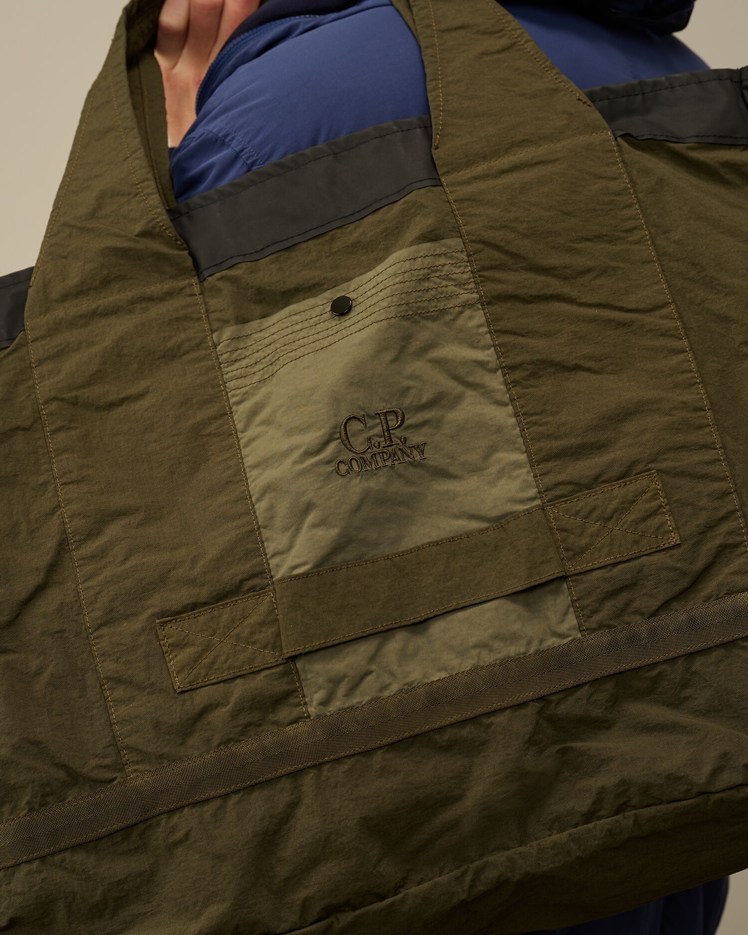 Plain Paper Touch Duffel Bag - 3